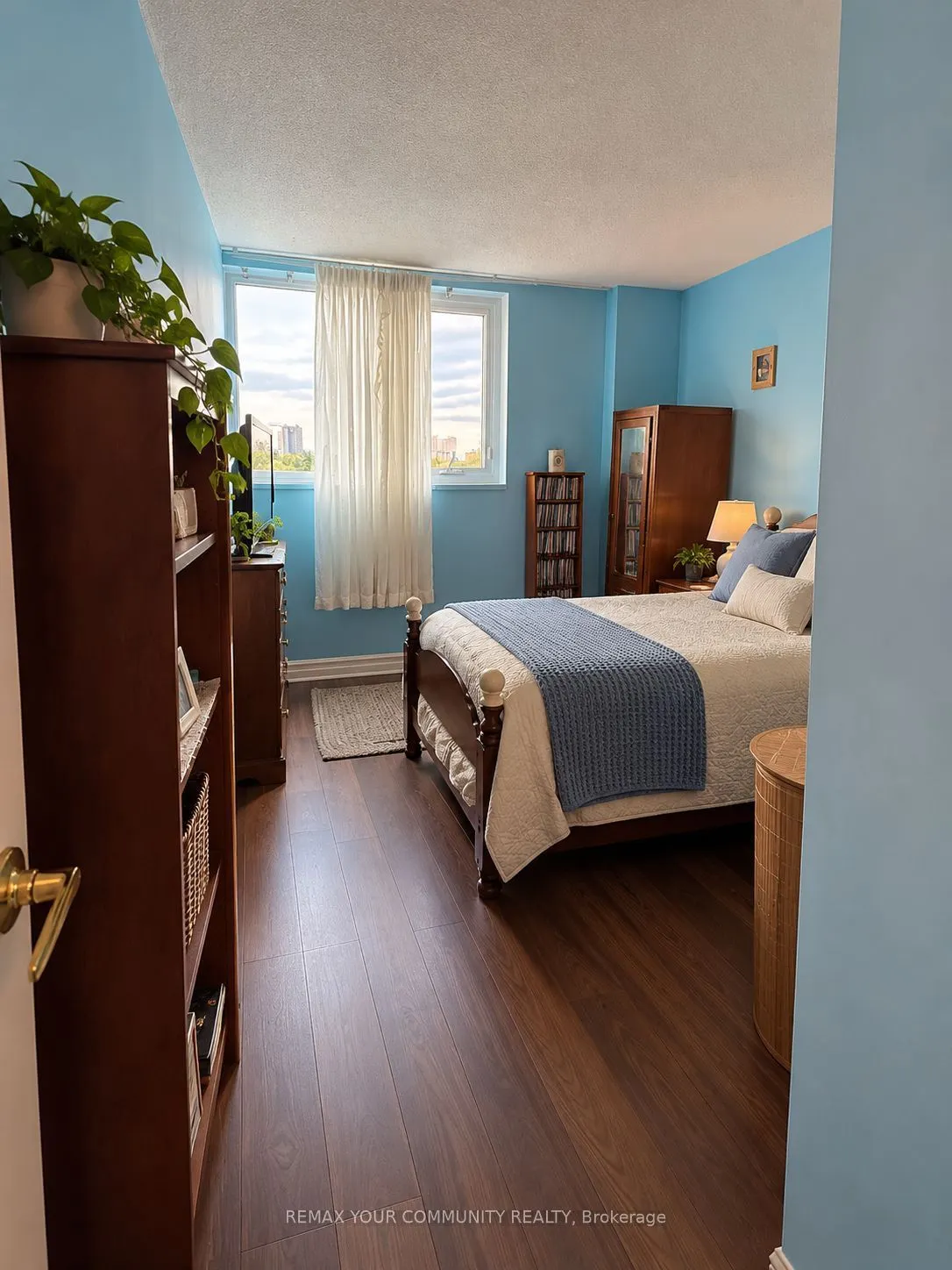 260 Scarlett Road #803