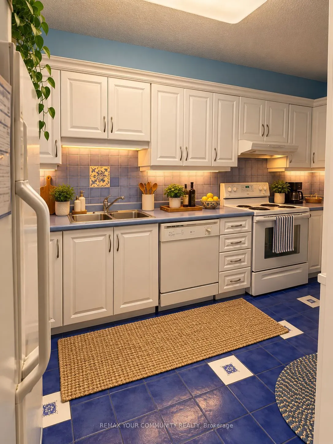 260 Scarlett Road #803