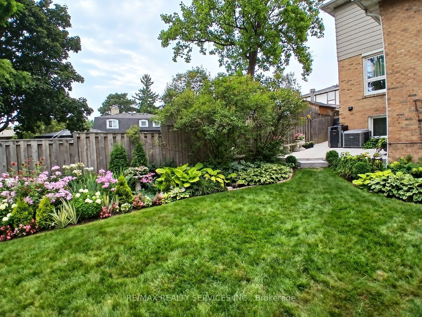 15 Pine Ridge Lane