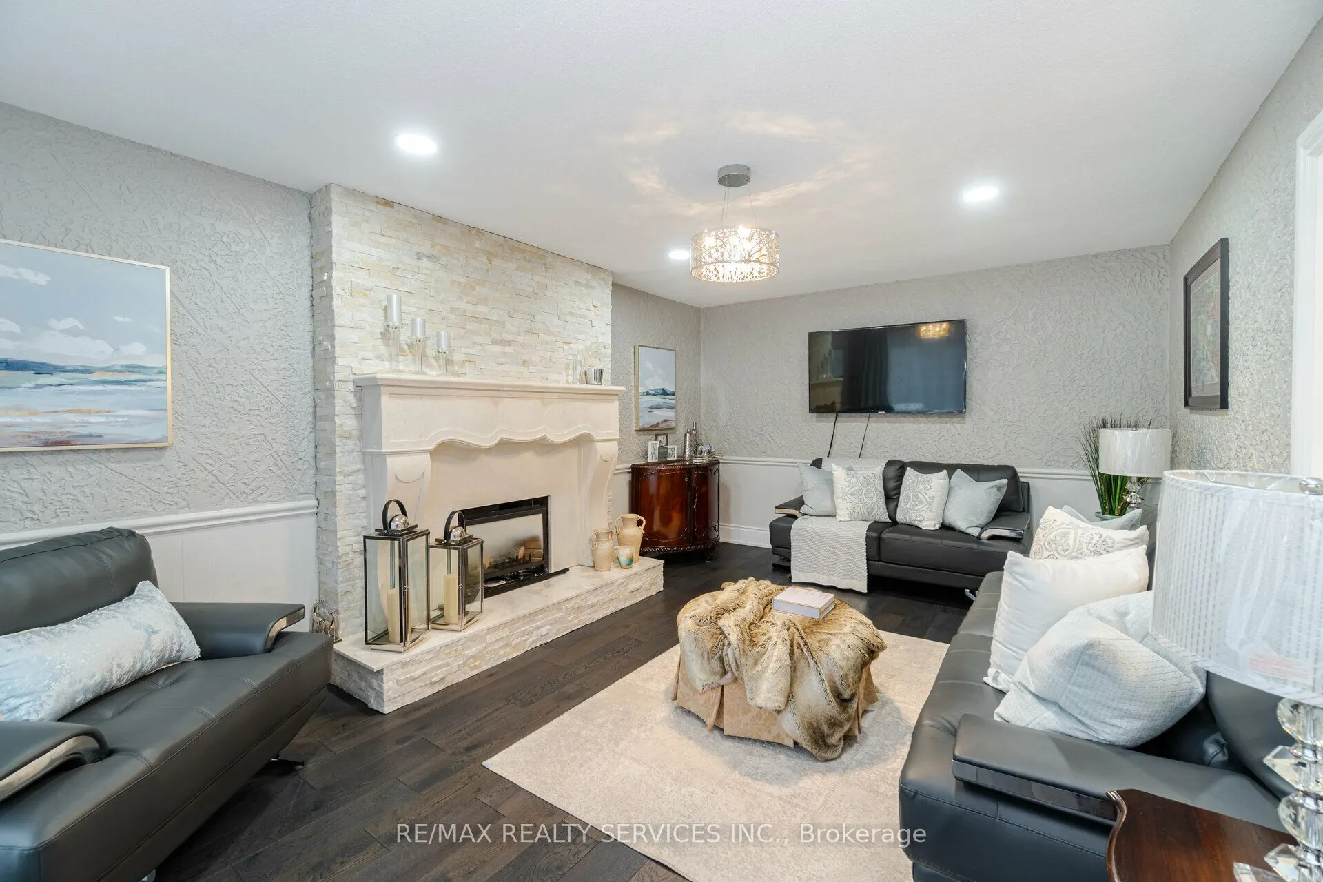 15 Pine Ridge Lane