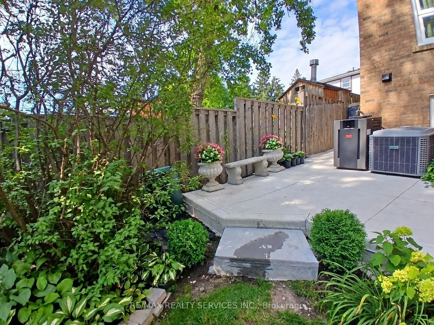 15 Pine Ridge Lane