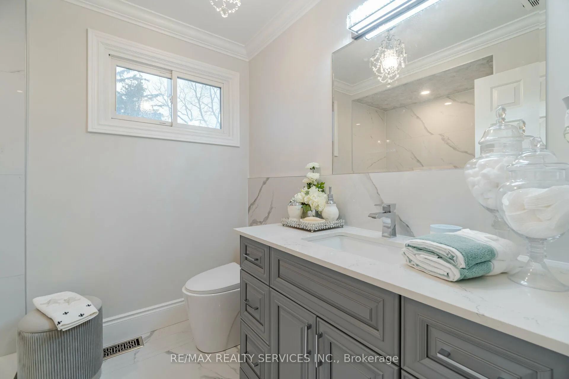 15 Pine Ridge Lane
