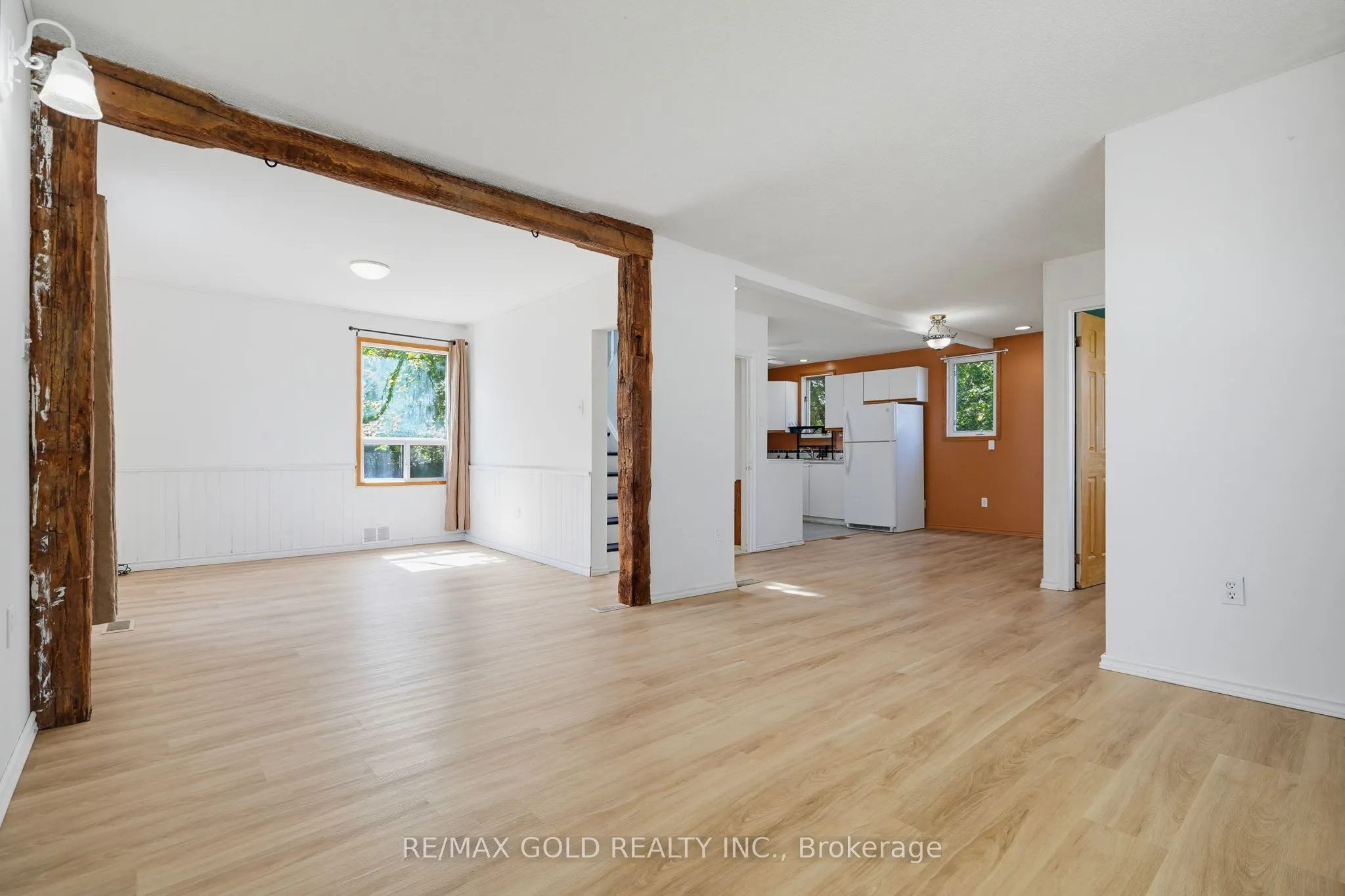 23 Pleasantview Avenue