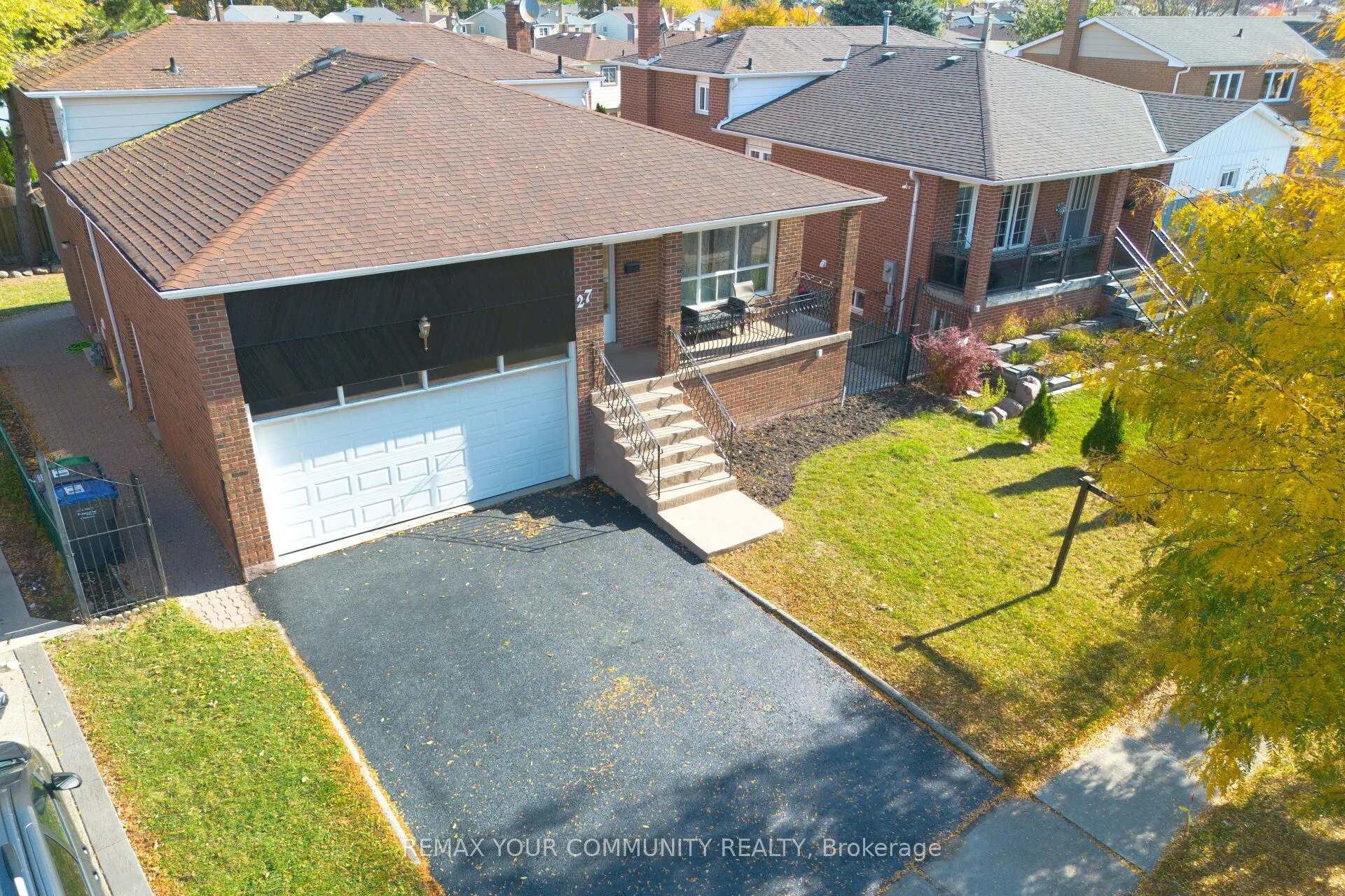 27 Moffatt Avenue