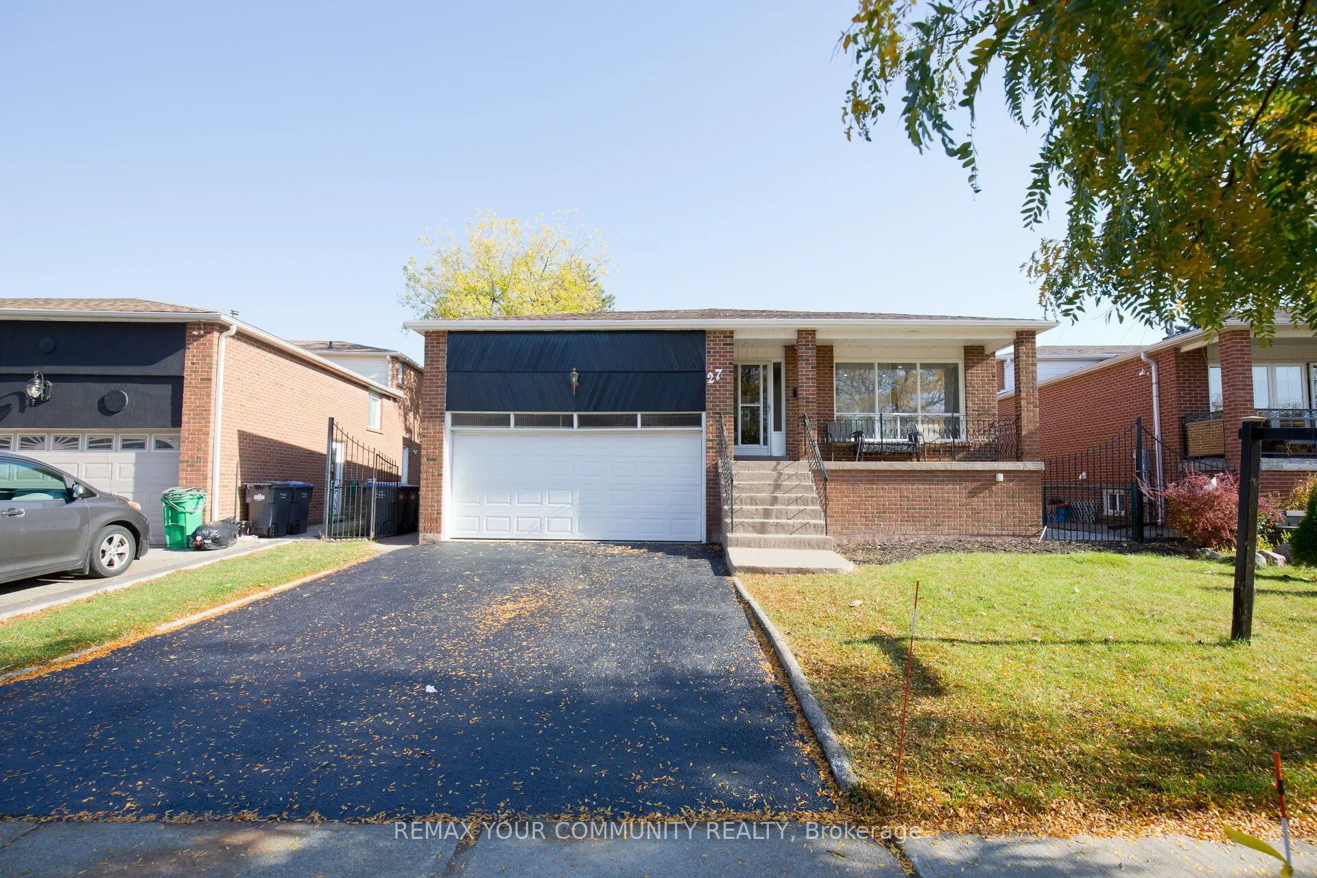 27 Moffatt Avenue