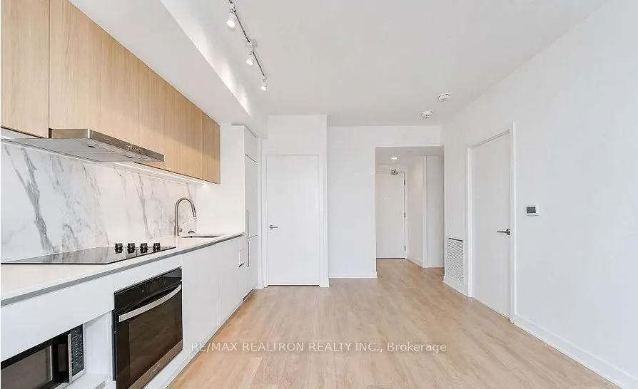 1100 Sheppard Street W #928