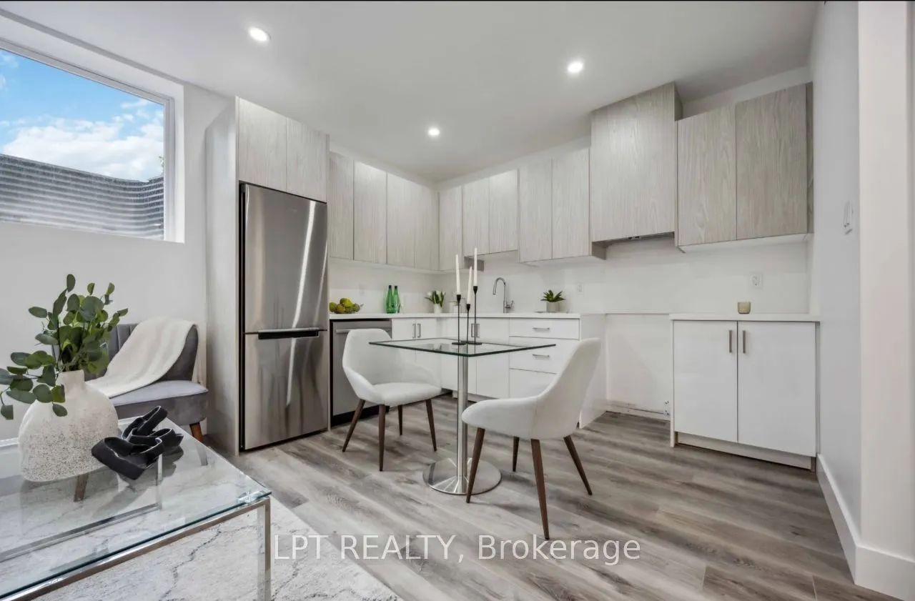 19 Hatfield Crescent #3