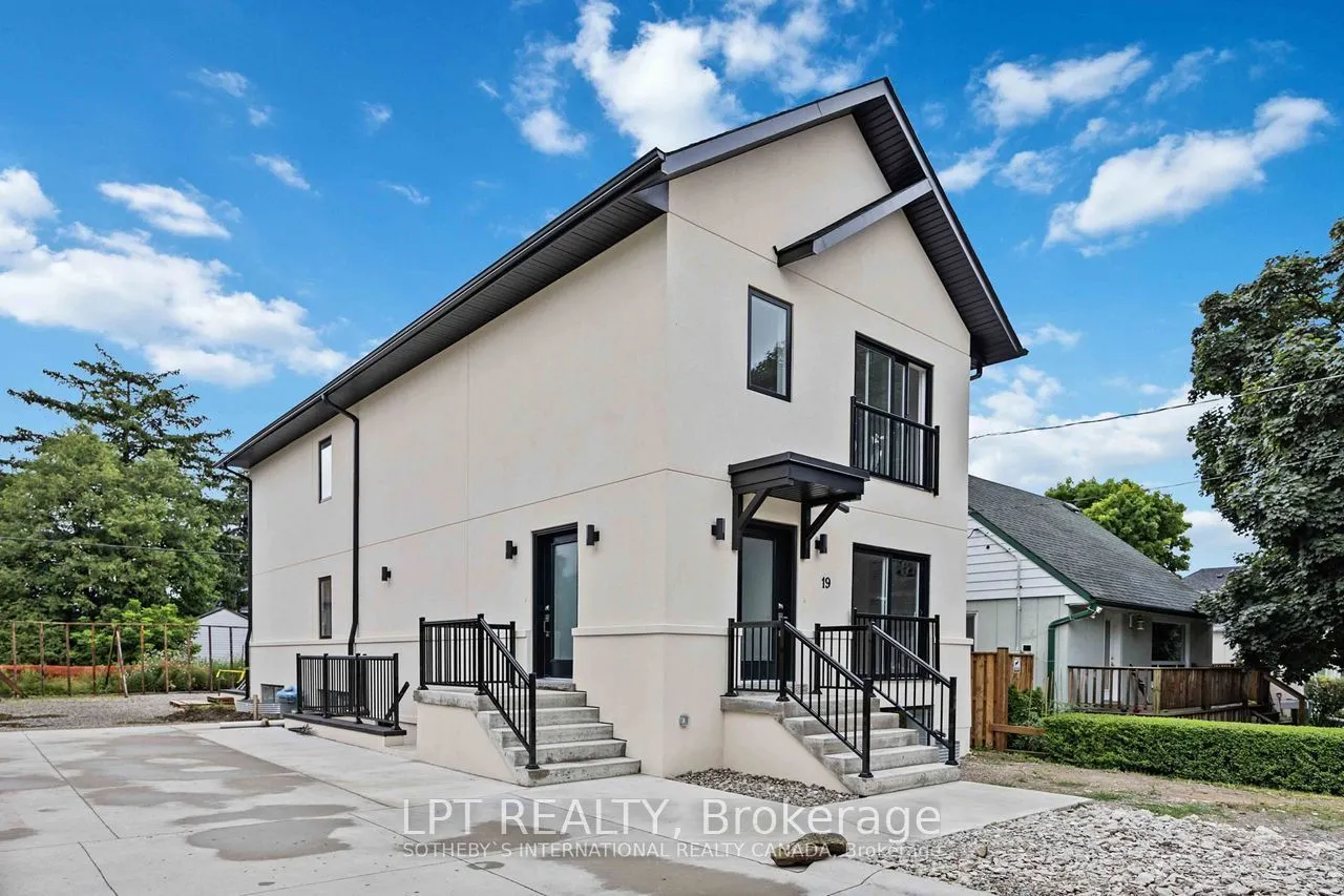 19 Hatfield Crescent #3