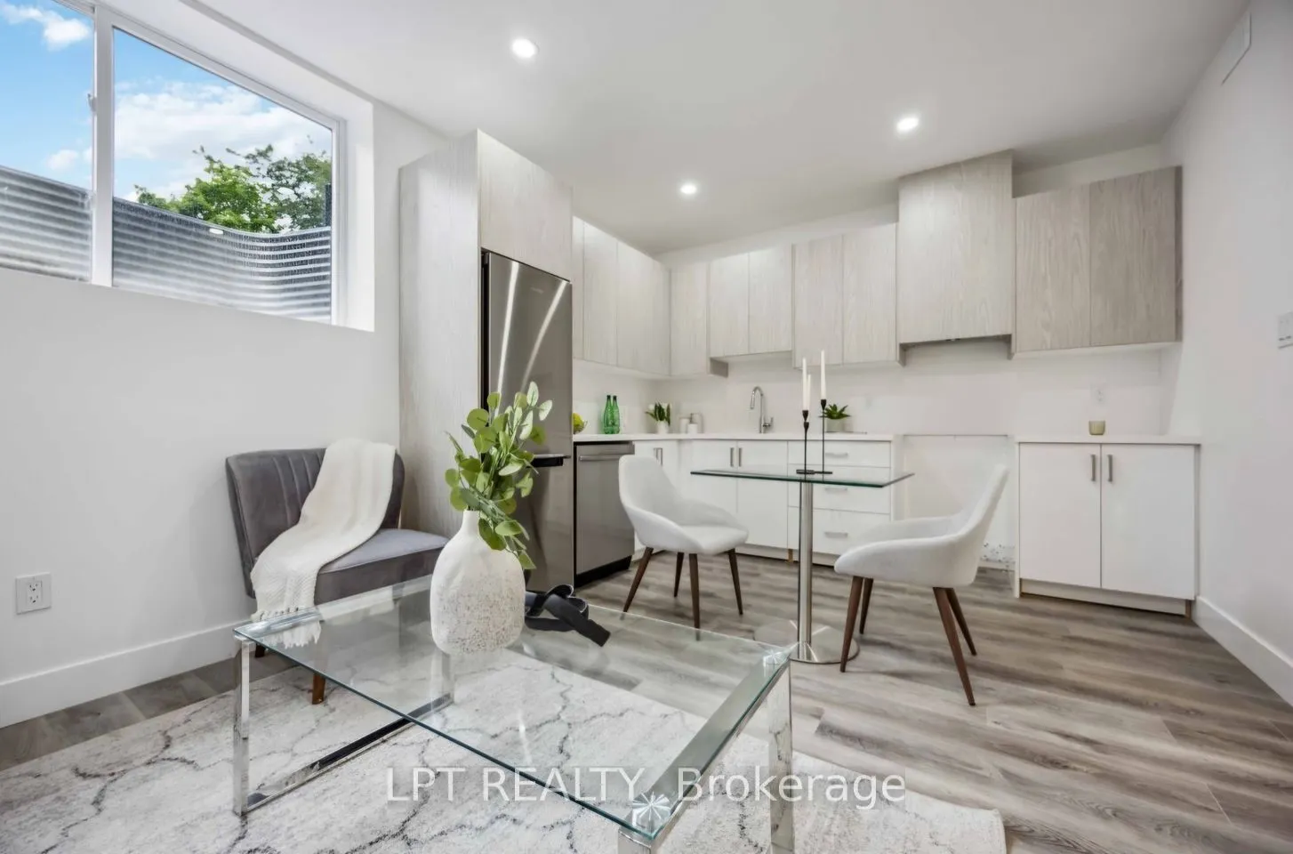 19 Hatfield Crescent #3