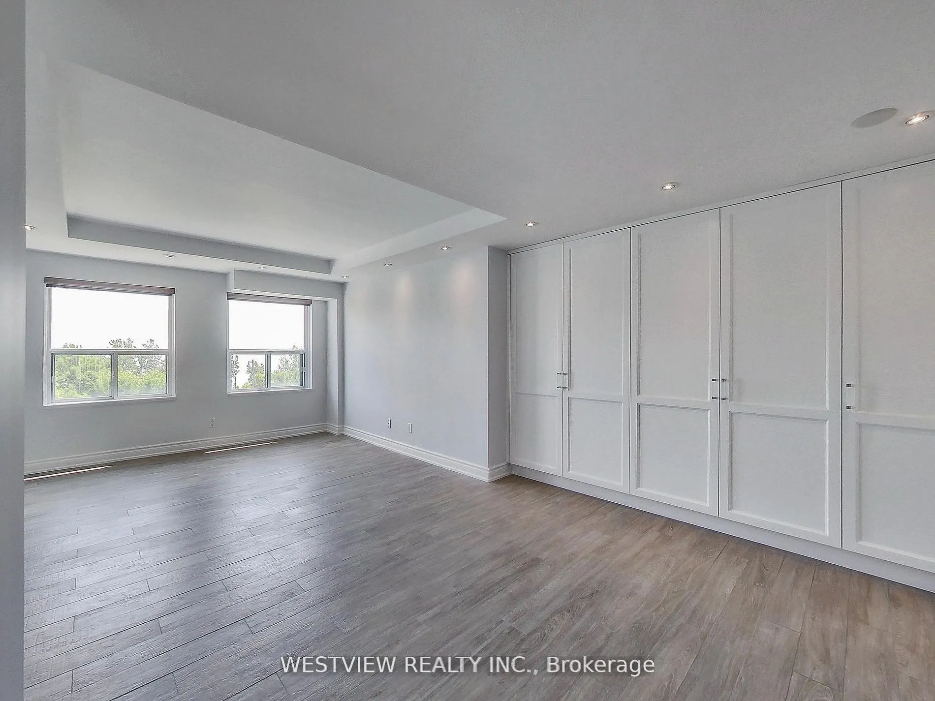2111 Lake Shore Boulevard #116