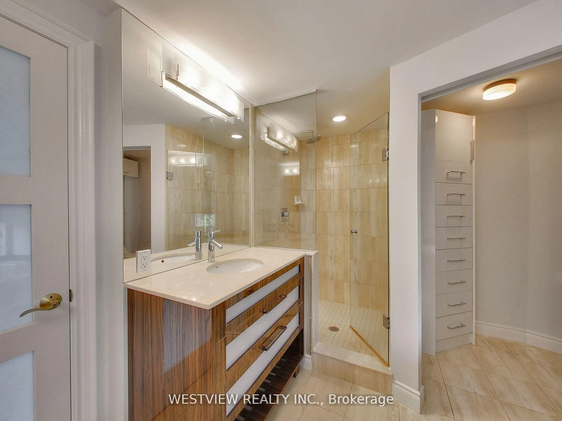 2111 Lake Shore Boulevard #116