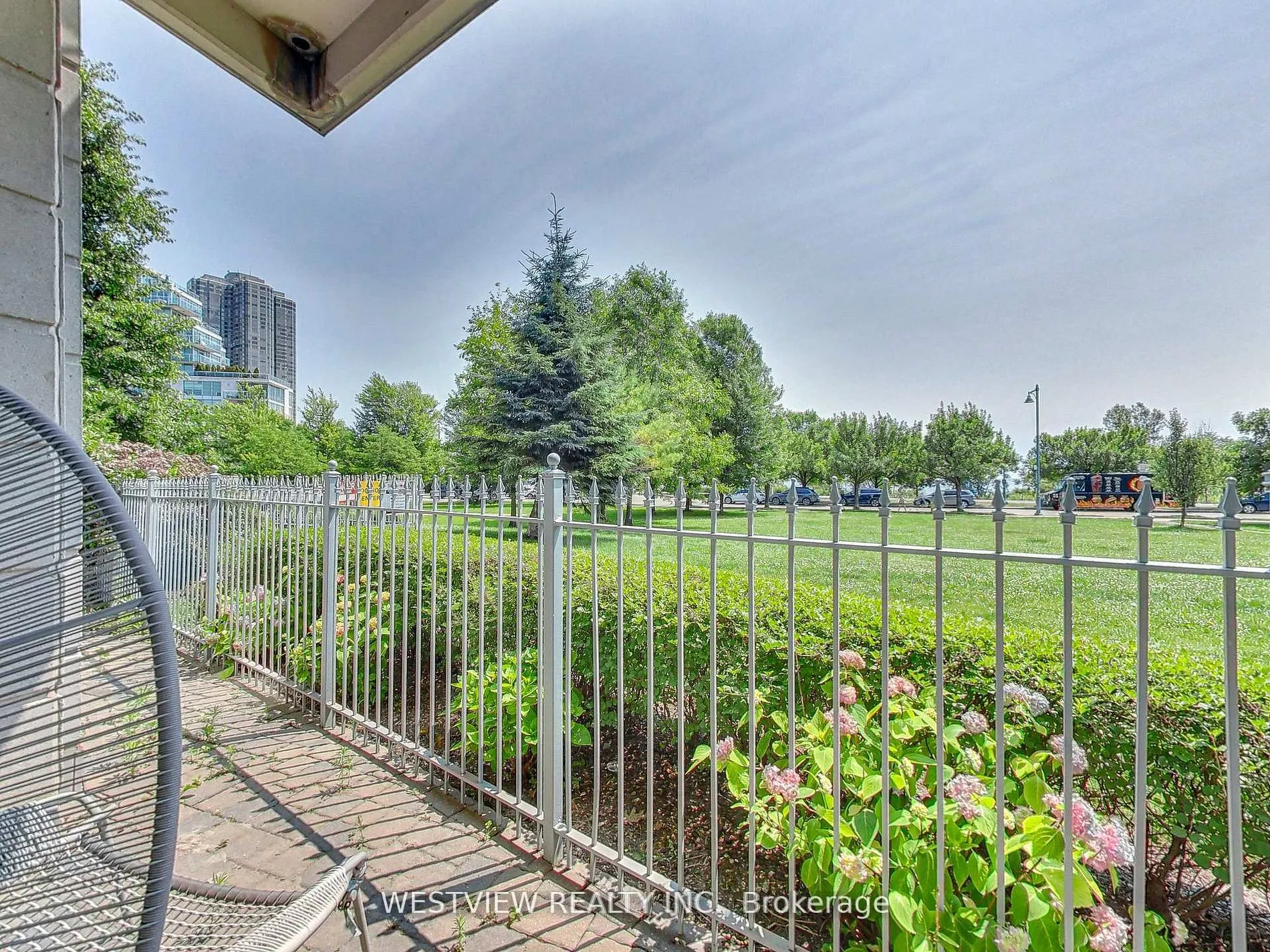 2111 Lake Shore Boulevard #116