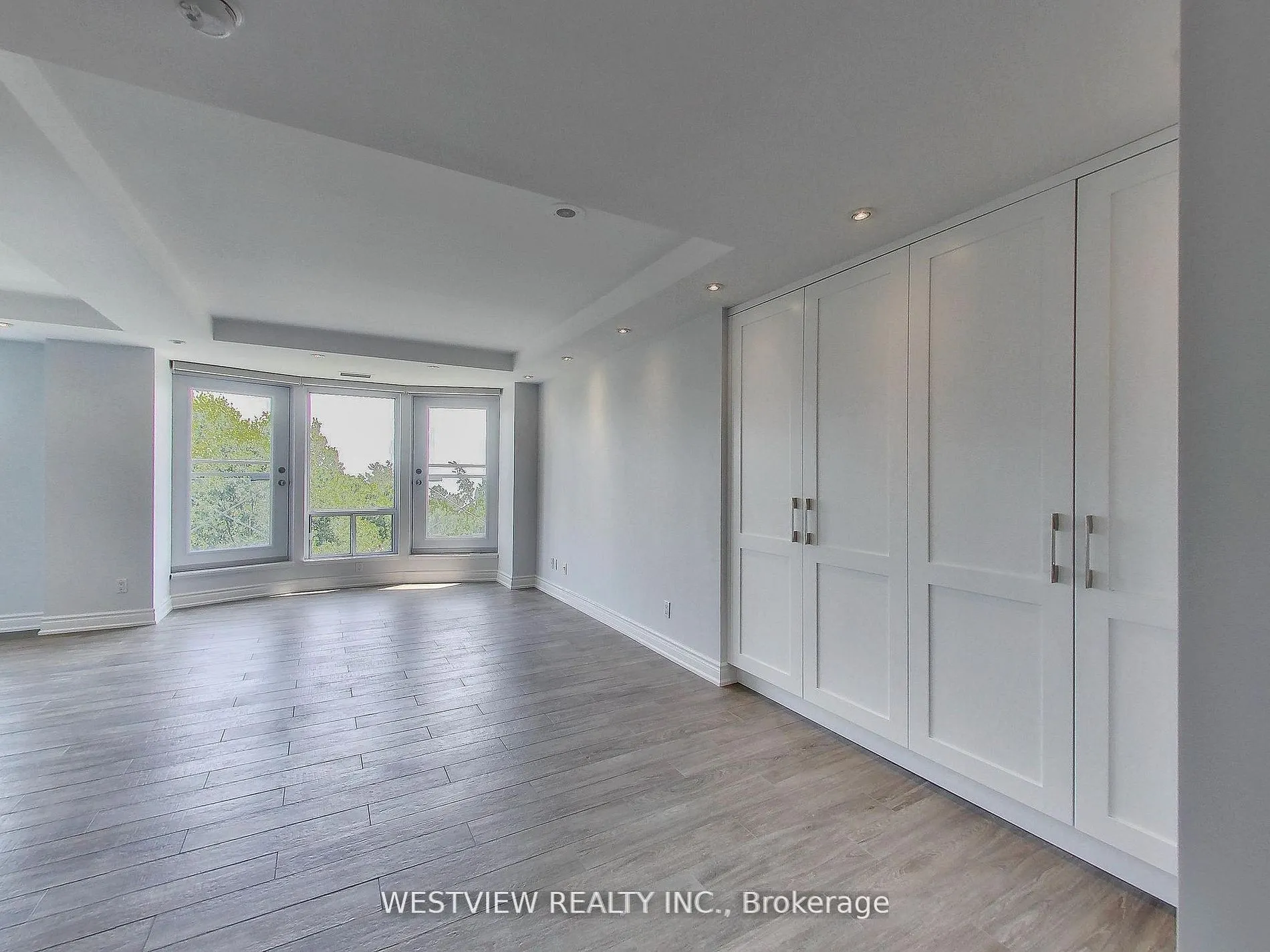 2111 Lake Shore Boulevard #116