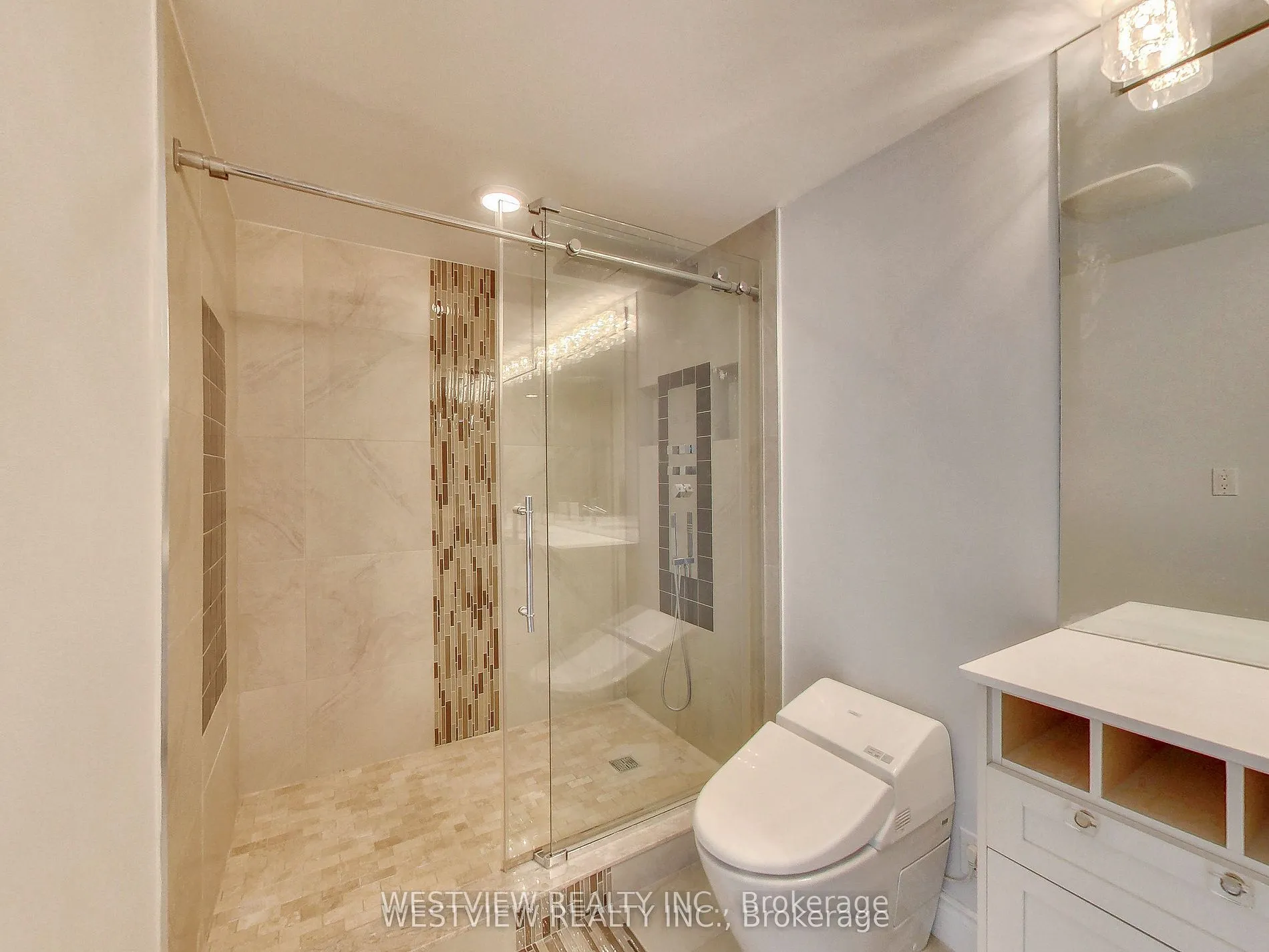 2111 Lake Shore Boulevard #116