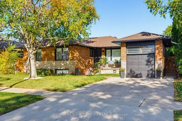 8 Laurelwood Crescent
