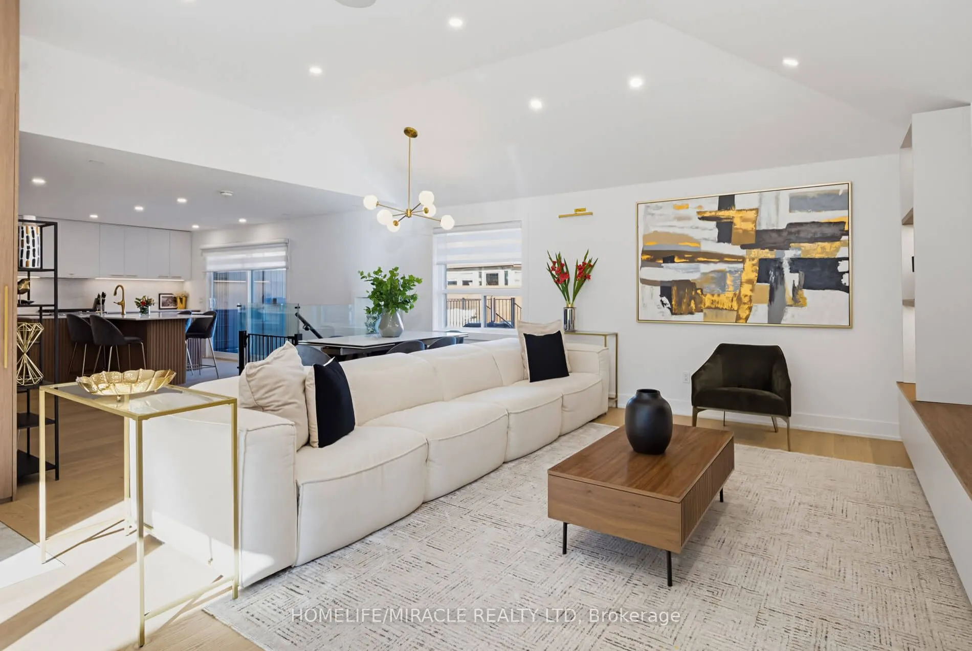 8 Laurelwood Crescent