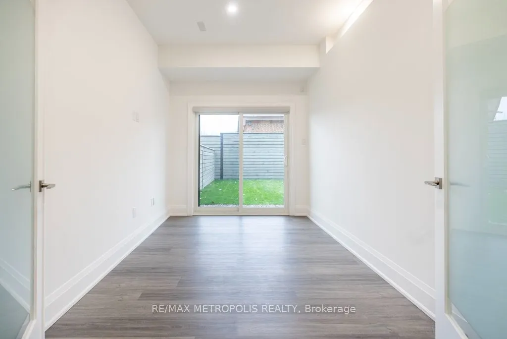 25 Antonio Court #LOWER