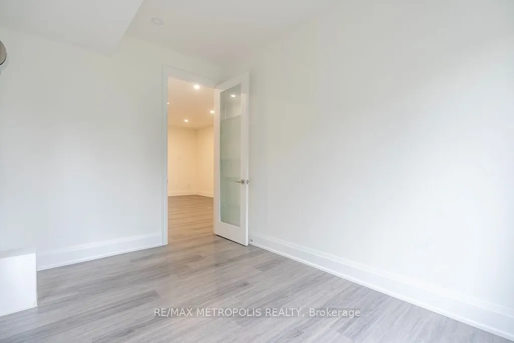 25 Antonio Court #LOWER