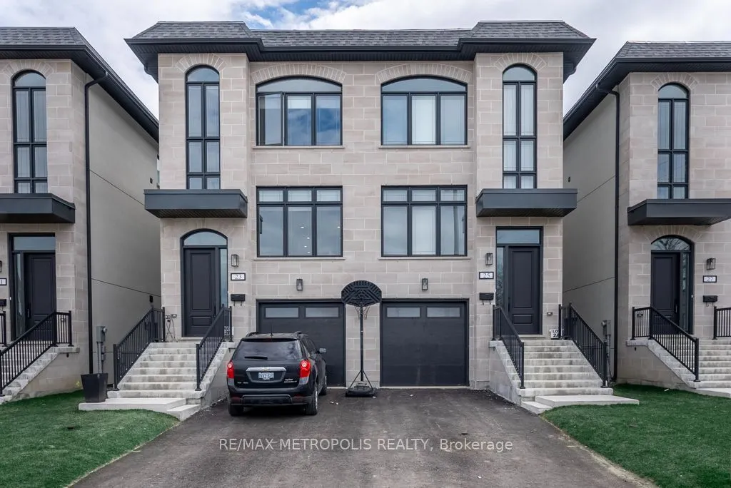 25 Antonio Court #LOWER
