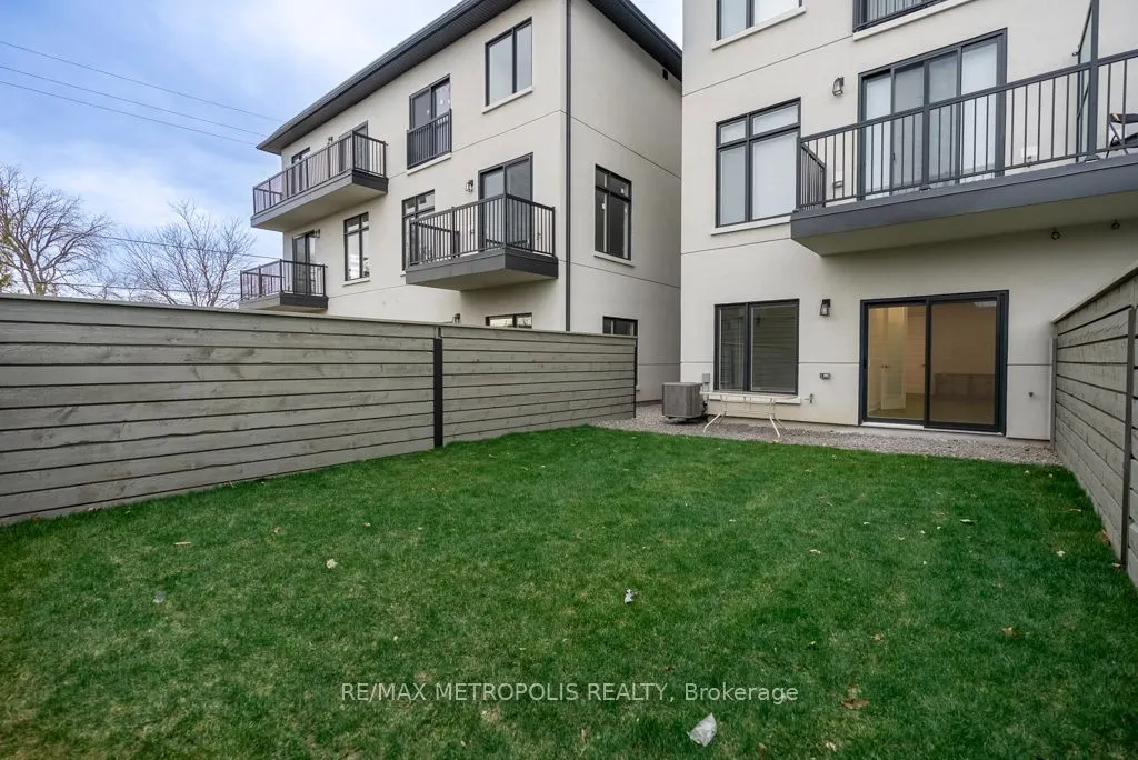 25 Antonio Court #LOWER