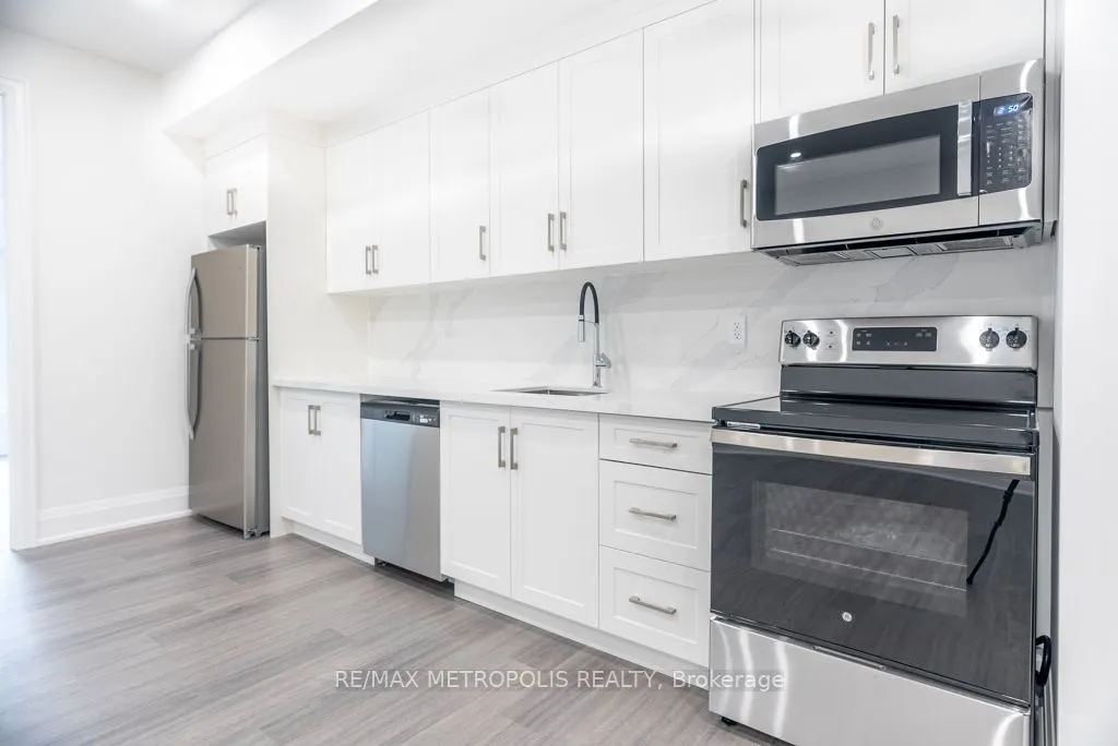25 Antonio Court #LOWER