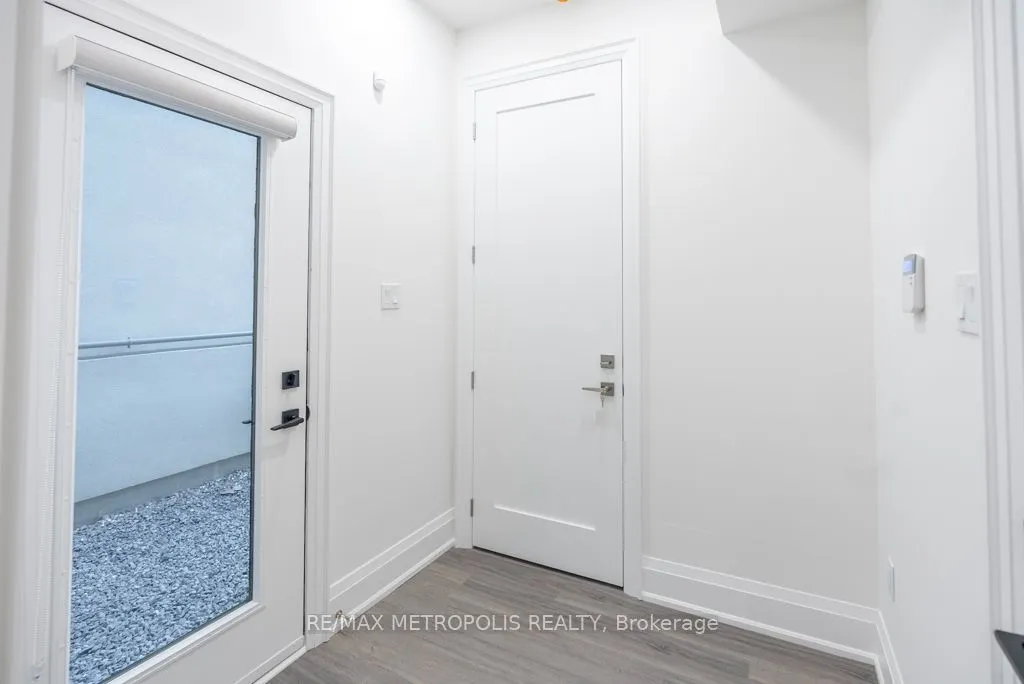 25 Antonio Court #LOWER
