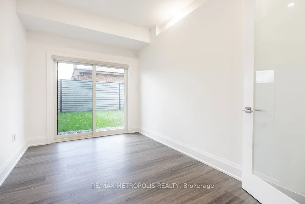 25 Antonio Court #LOWER