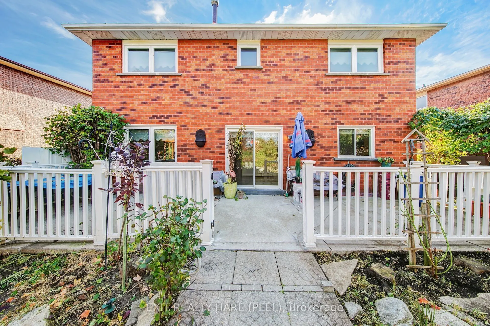 45 Mossbank Drive