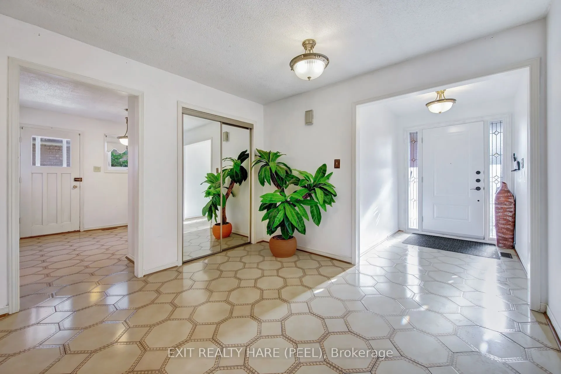 45 Mossbank Drive