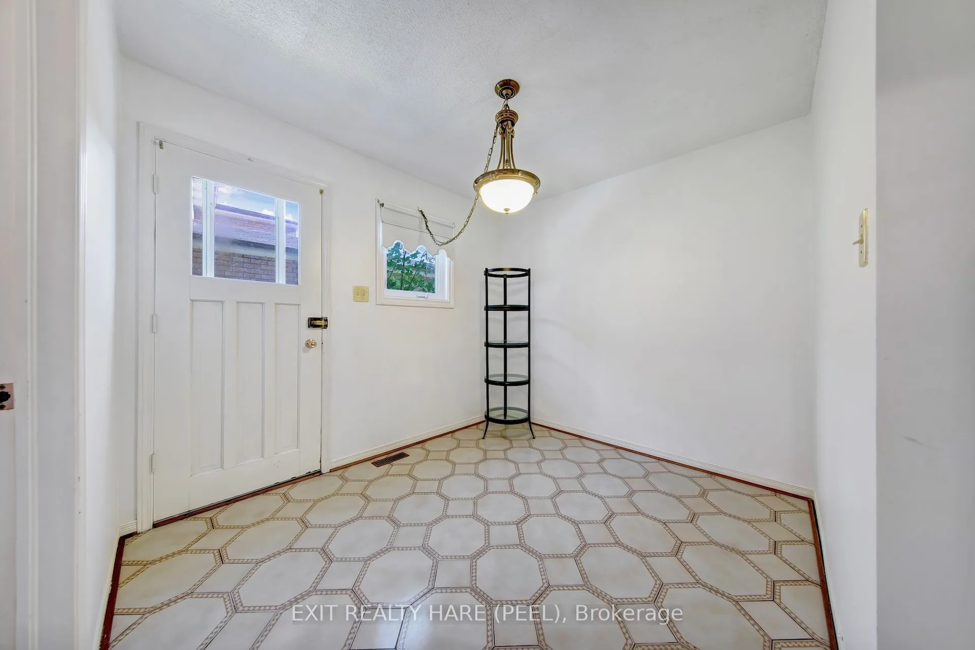 45 Mossbank Drive