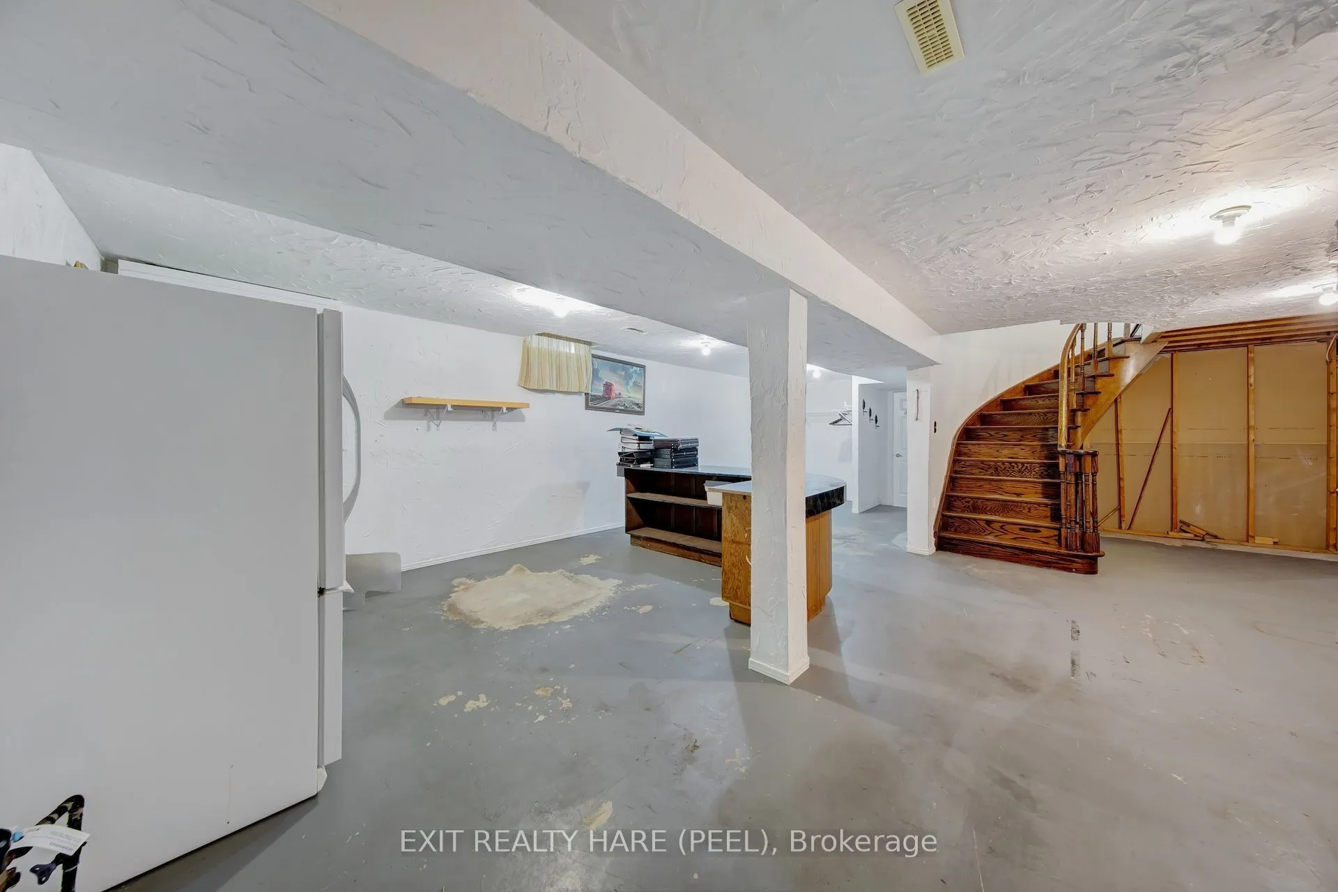 45 Mossbank Drive