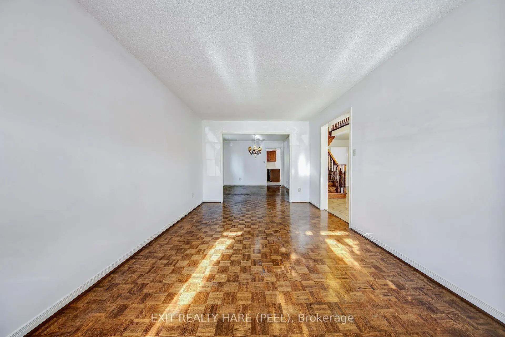 45 Mossbank Drive