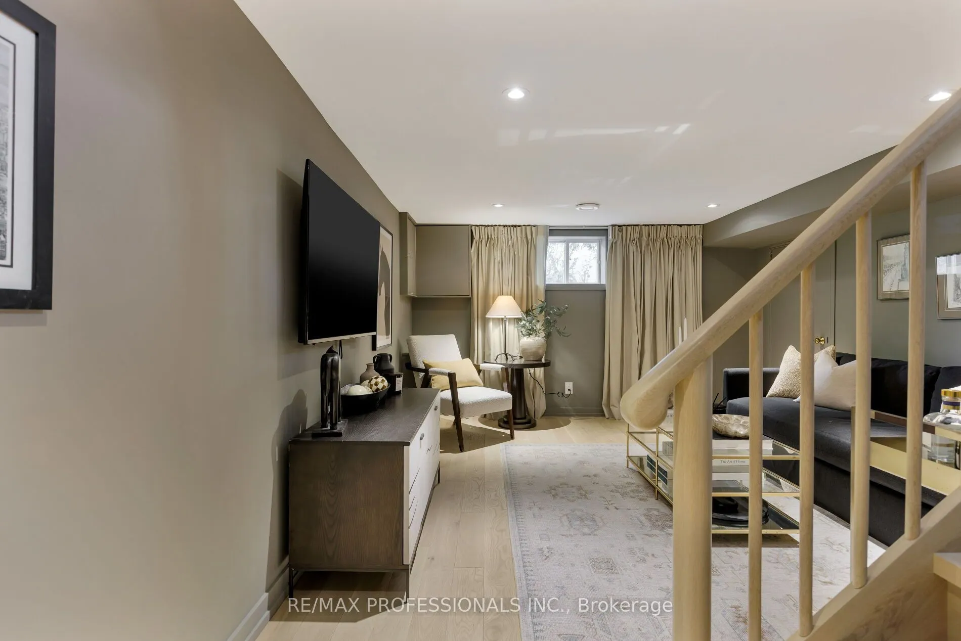 8 Glenn Murray Drive