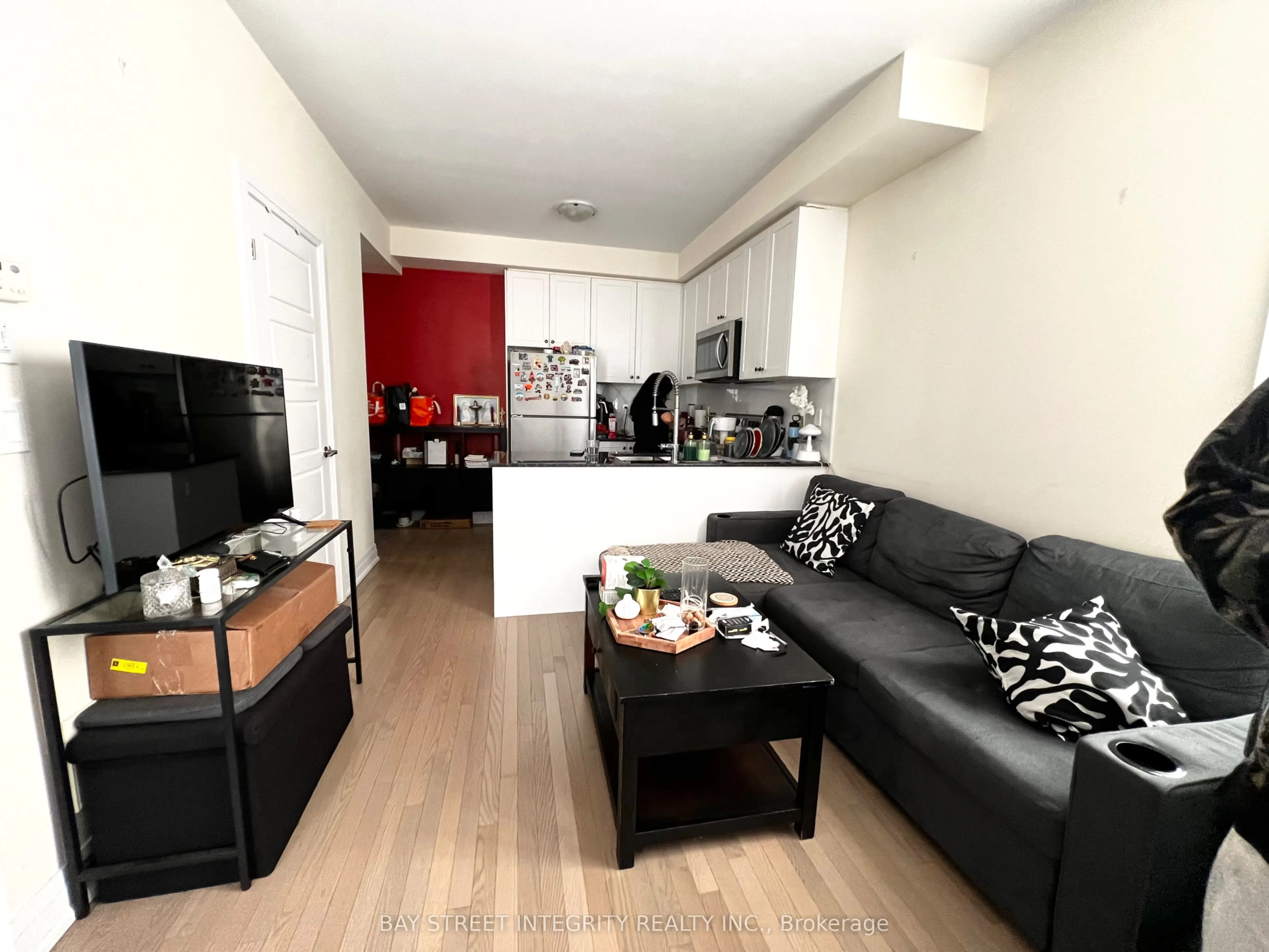 715 Lawrence Avenue W #25