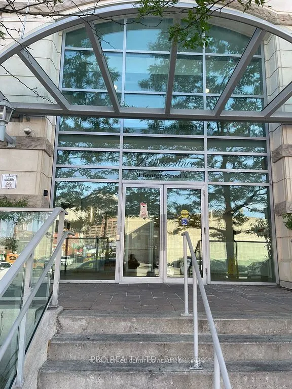 9 George Street N #2503