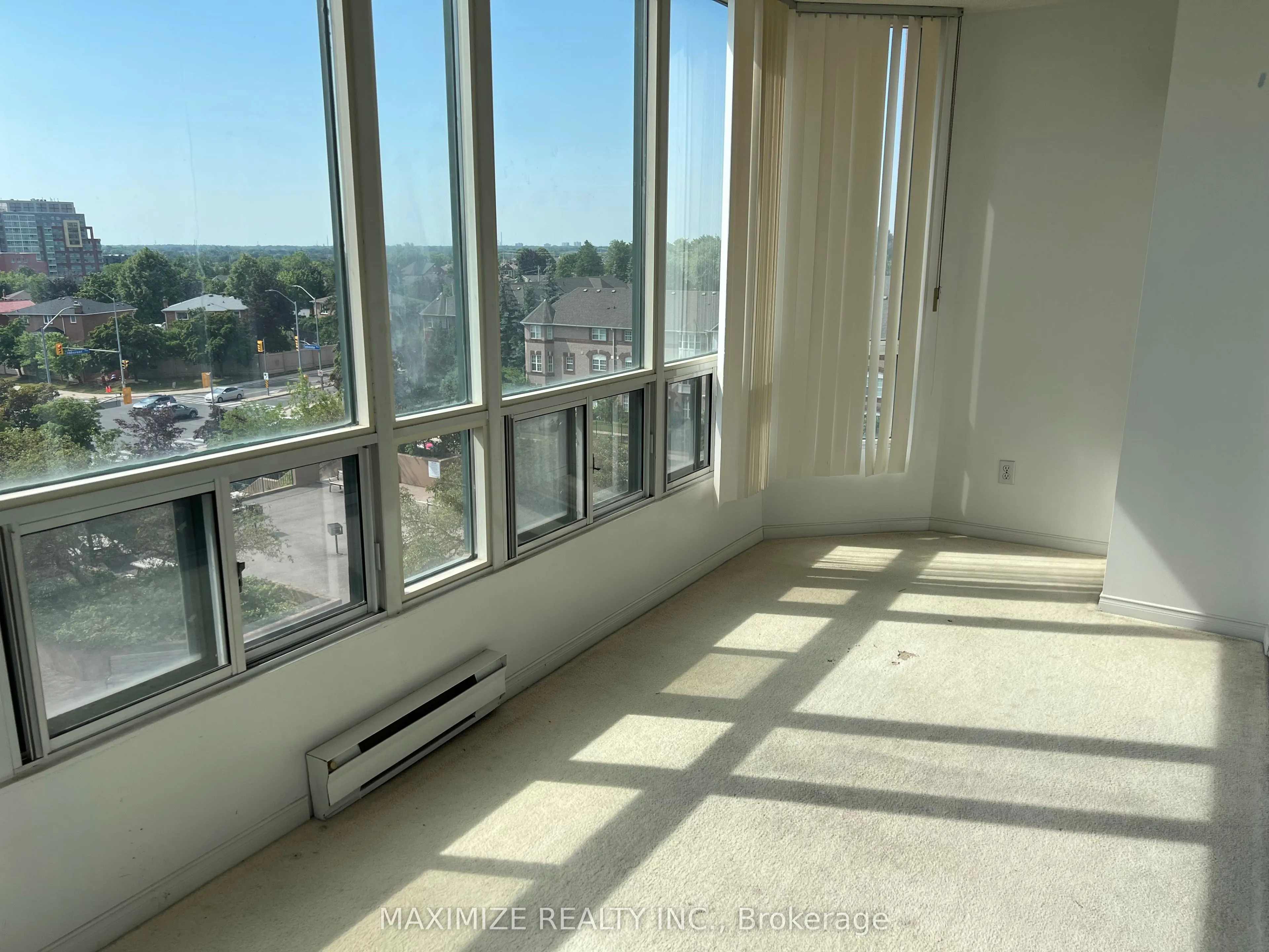 155 Hillcrest Avenue S #403