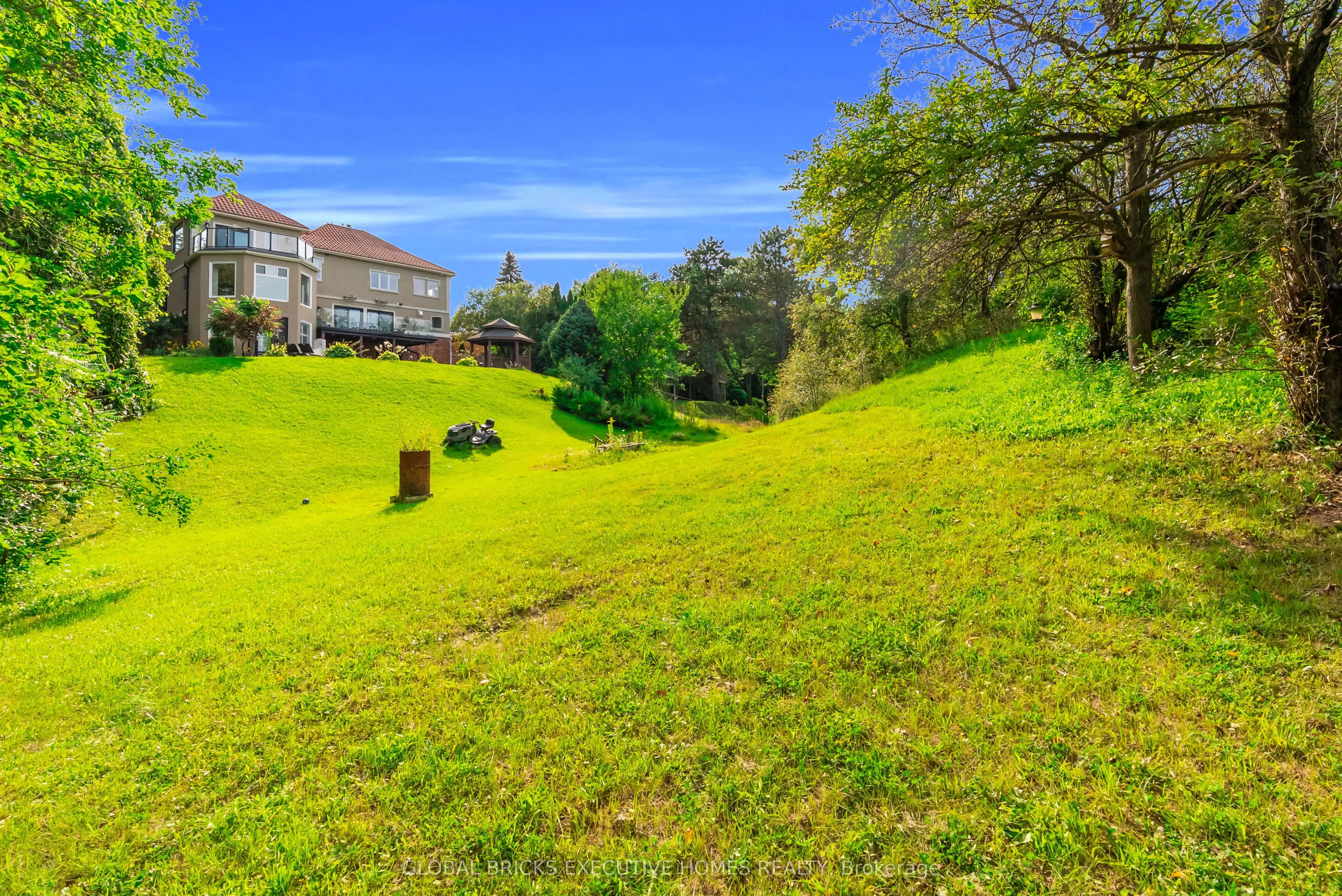 2169 Bonfield Court