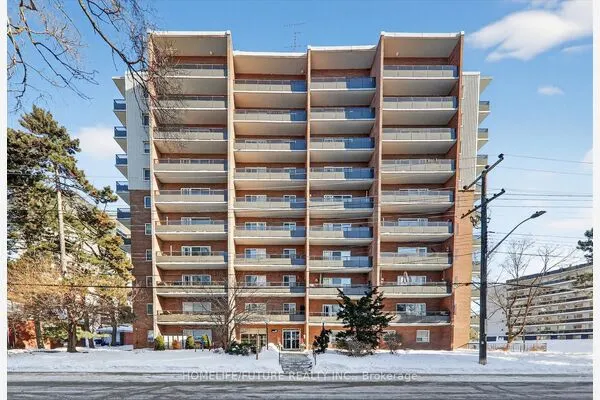 15 Elizabeth Street N #704