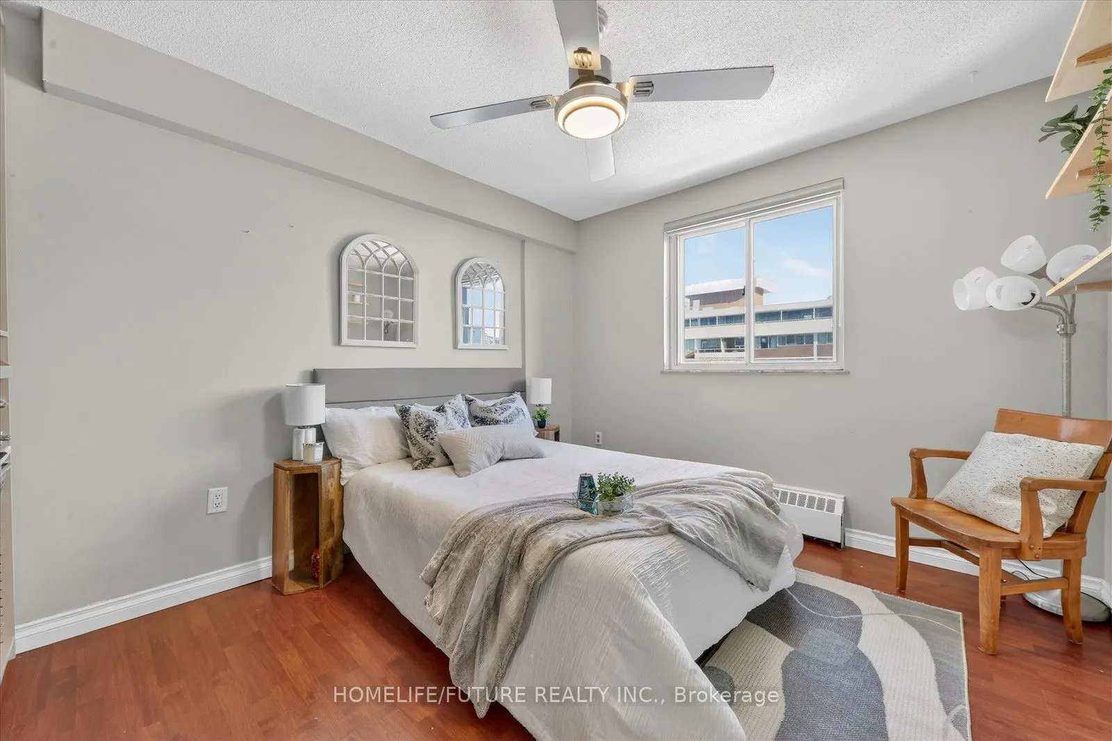 15 Elizabeth Street N #704