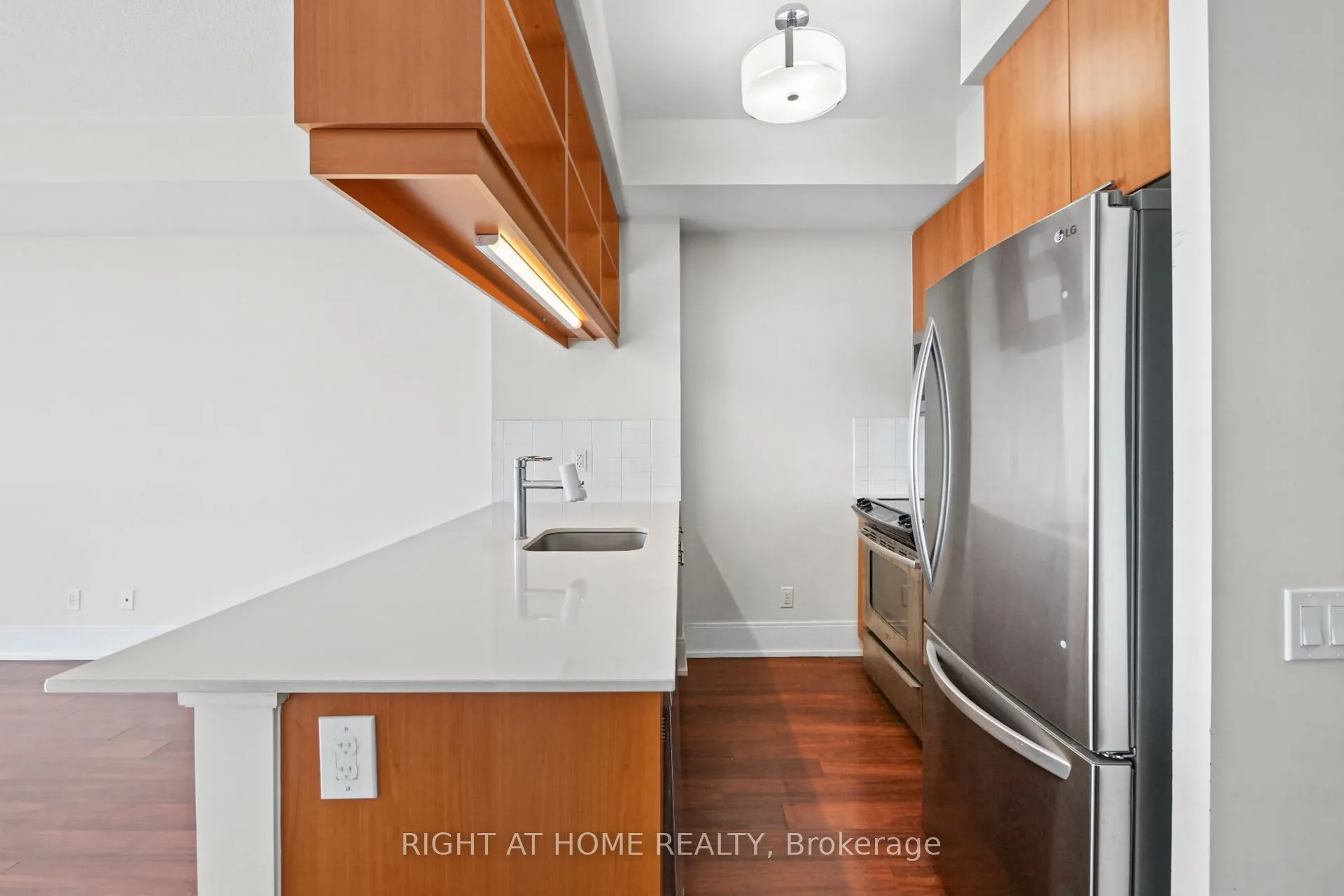 15 Viking Lane #2301