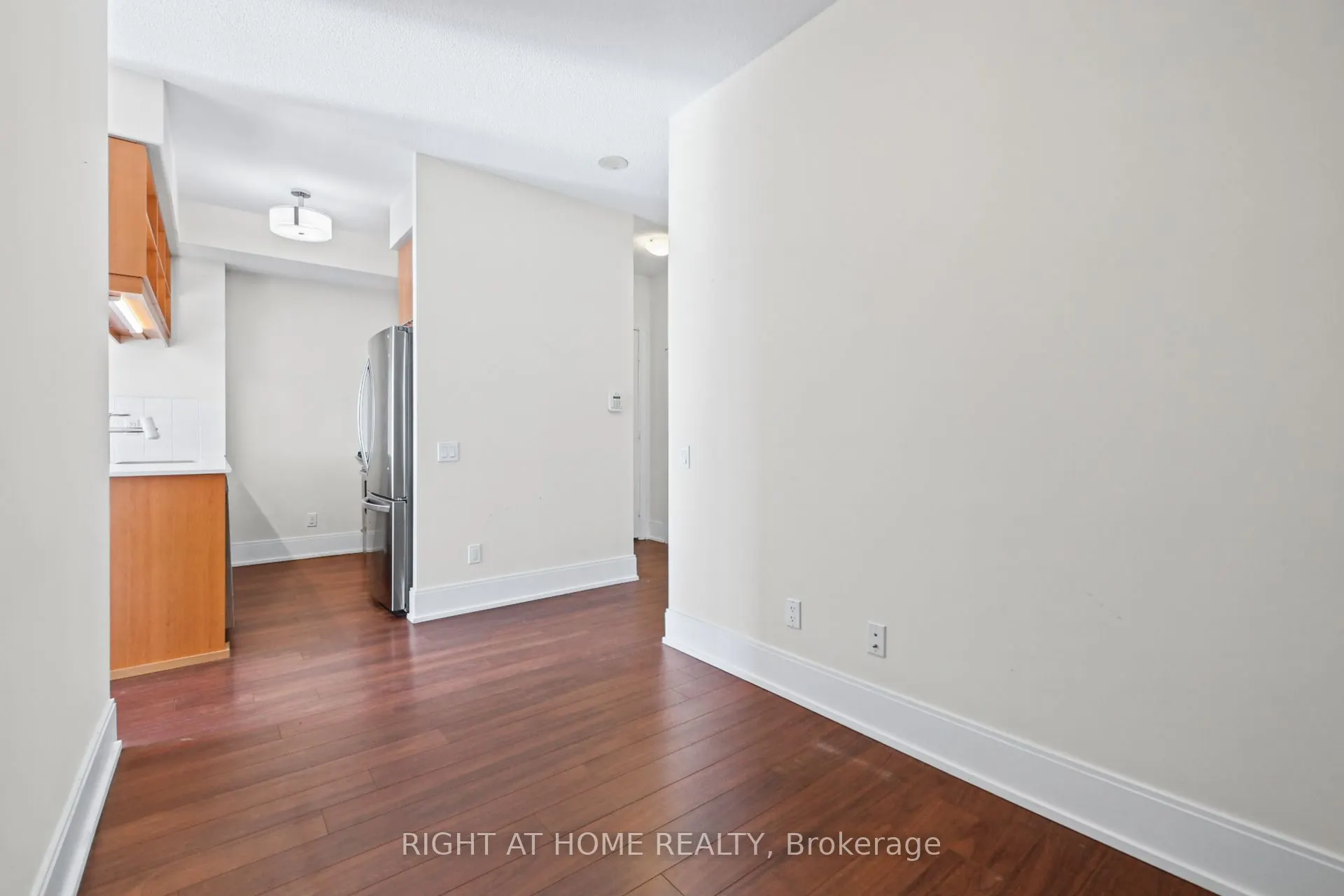 15 Viking Lane #2301