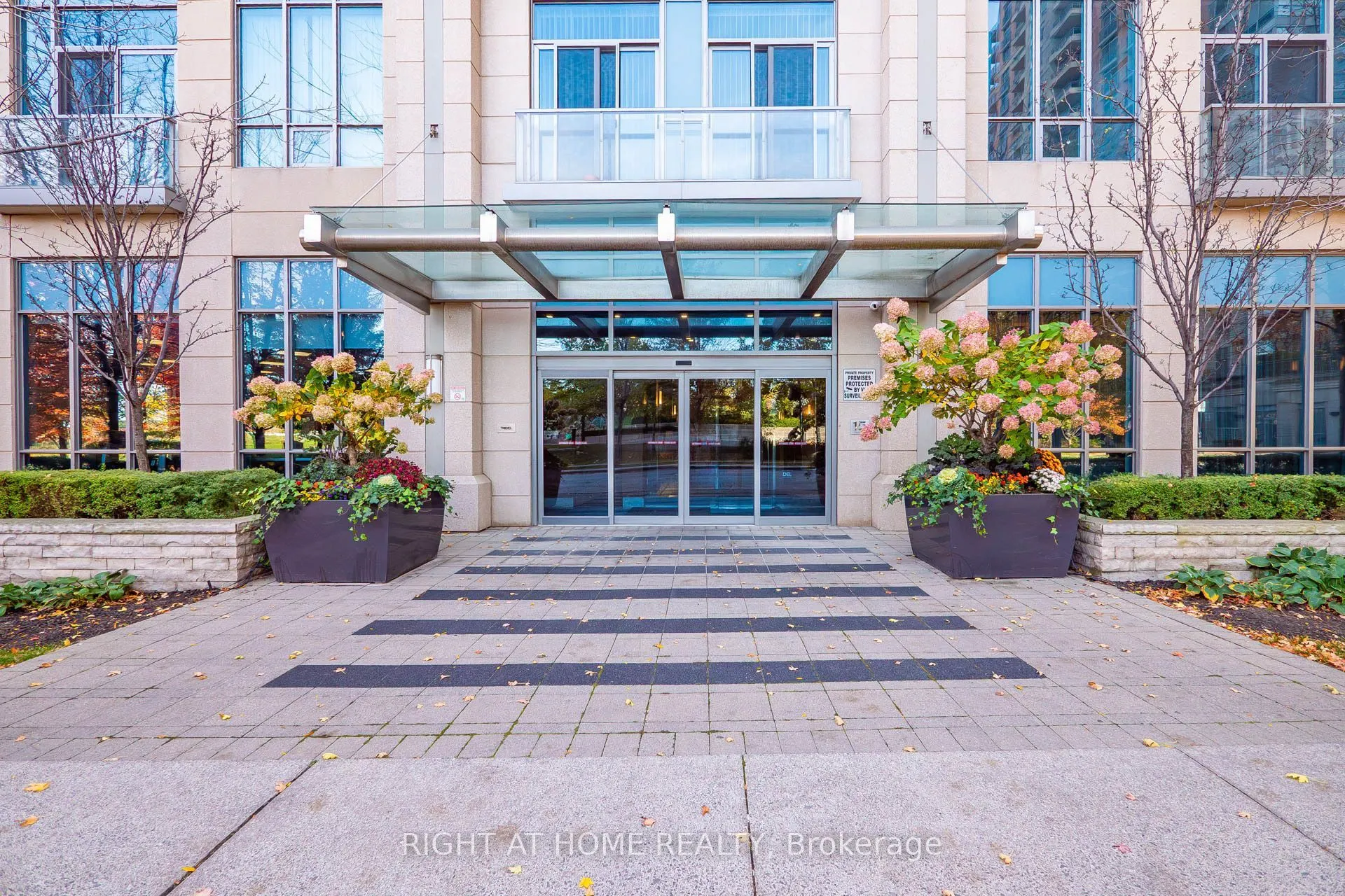 15 Viking Lane #2301