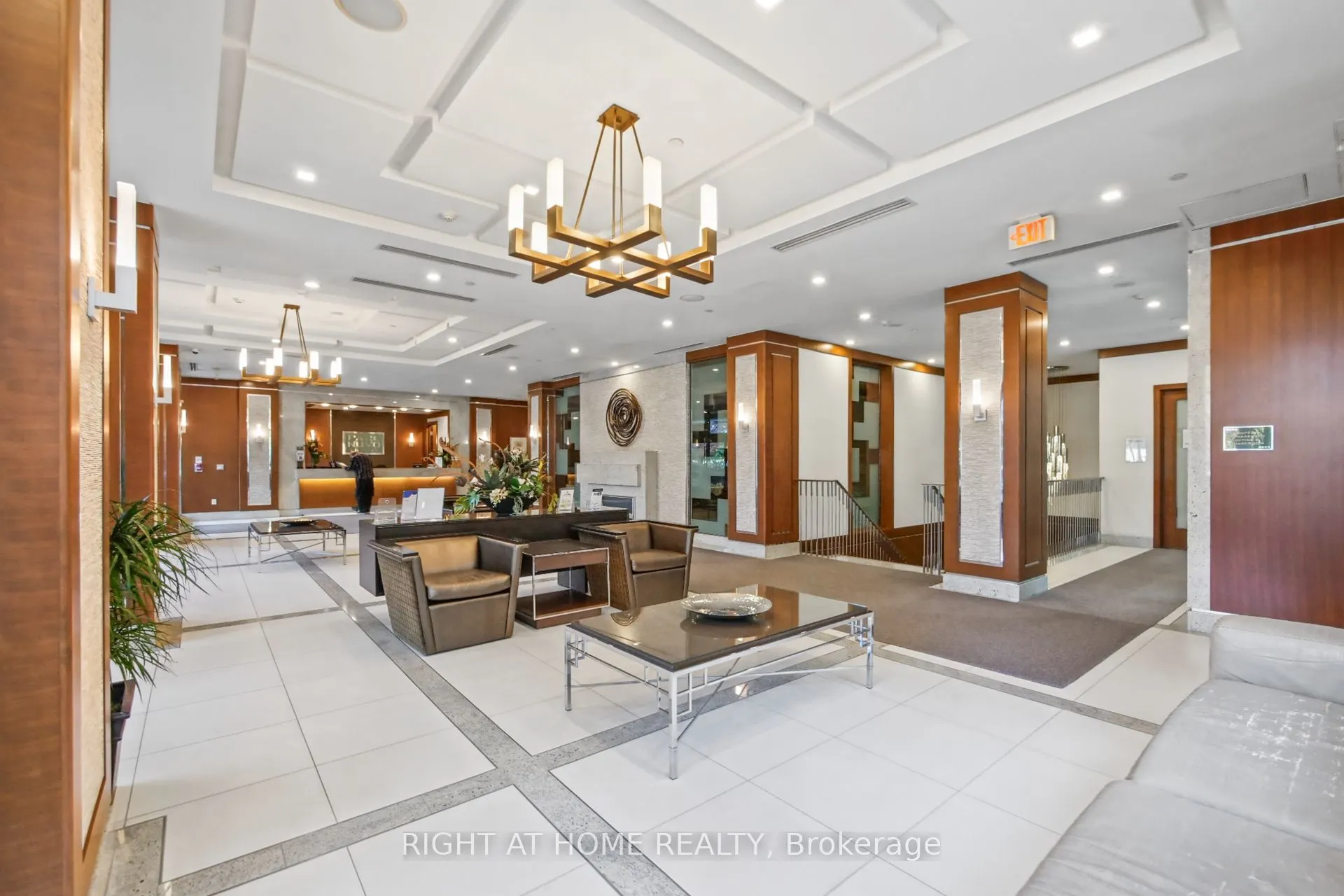 15 Viking Lane #2301