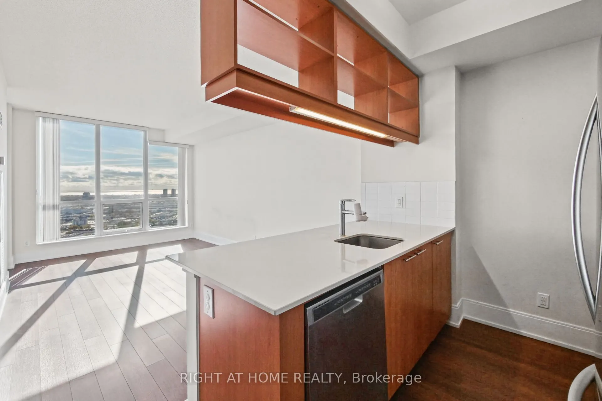 15 Viking Lane #2301