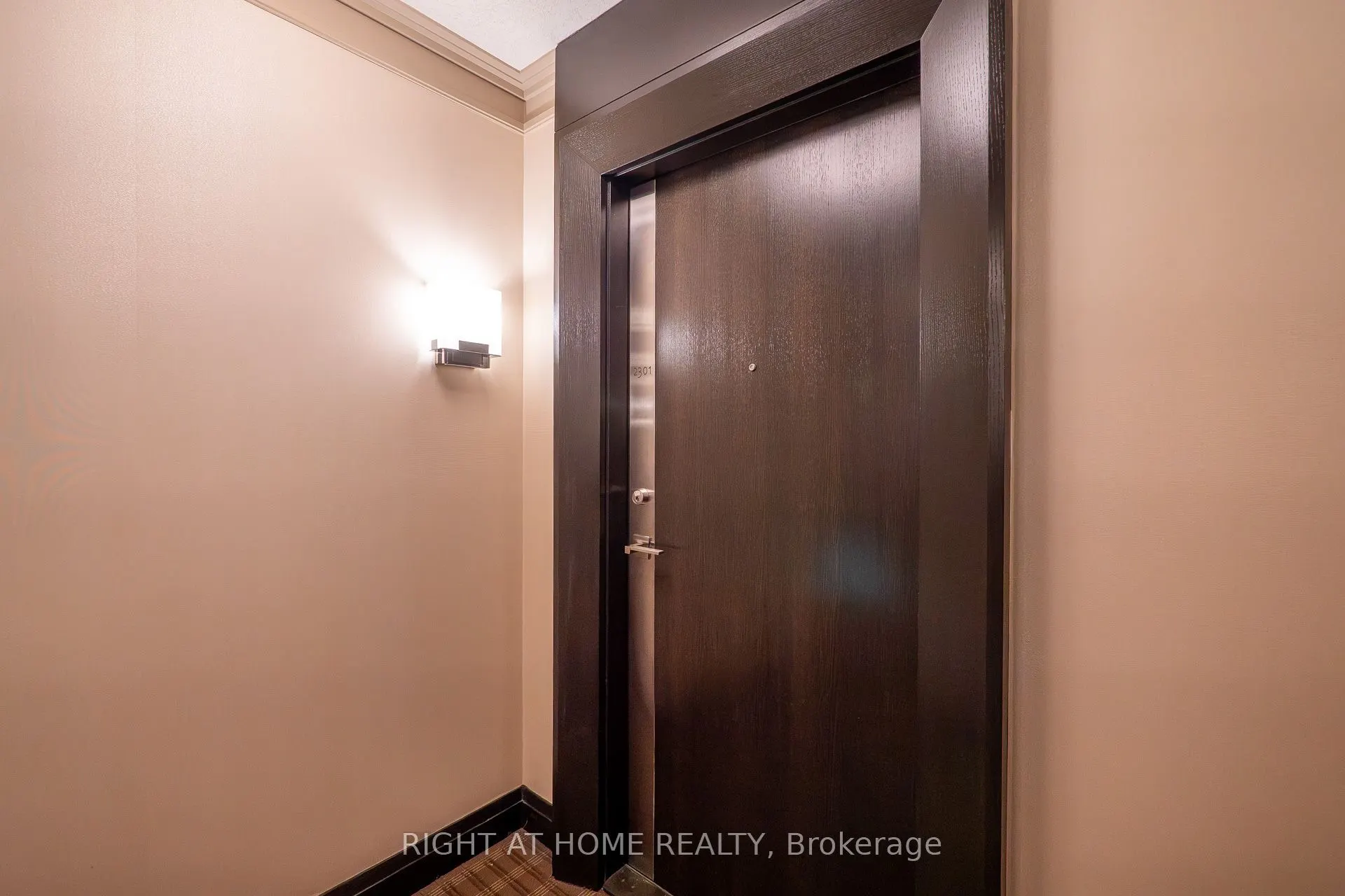 15 Viking Lane #2301