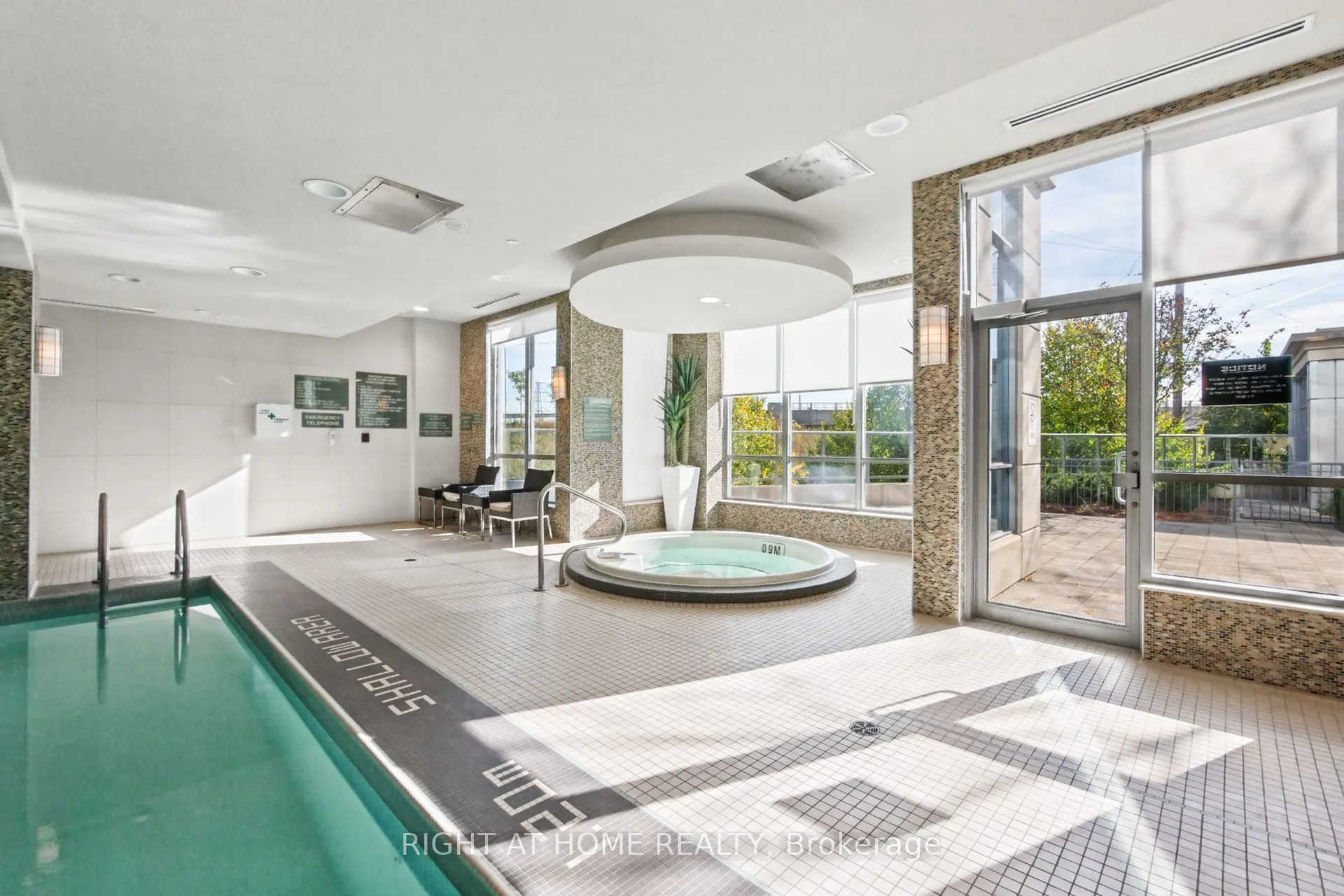 15 Viking Lane #2301