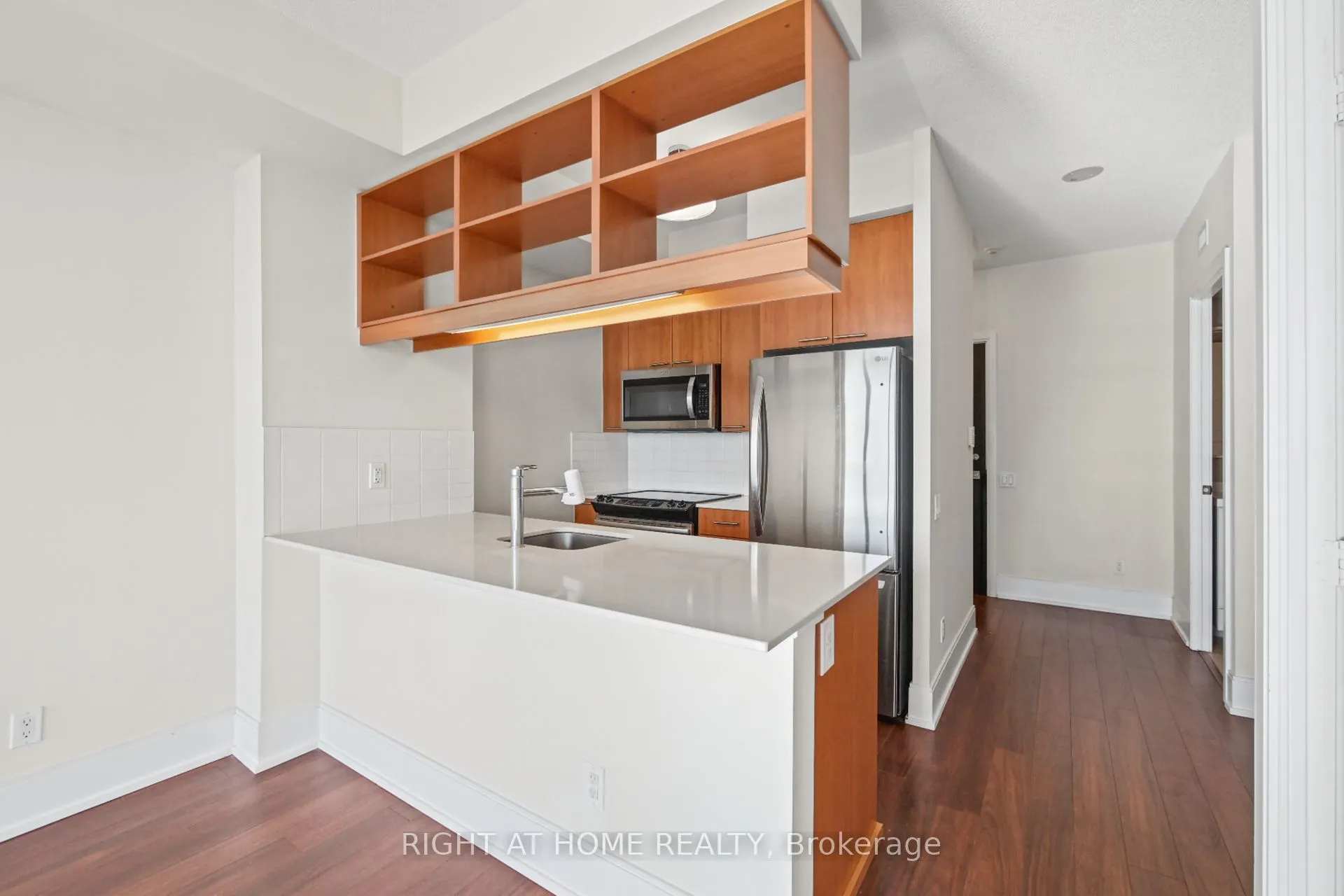 15 Viking Lane #2301