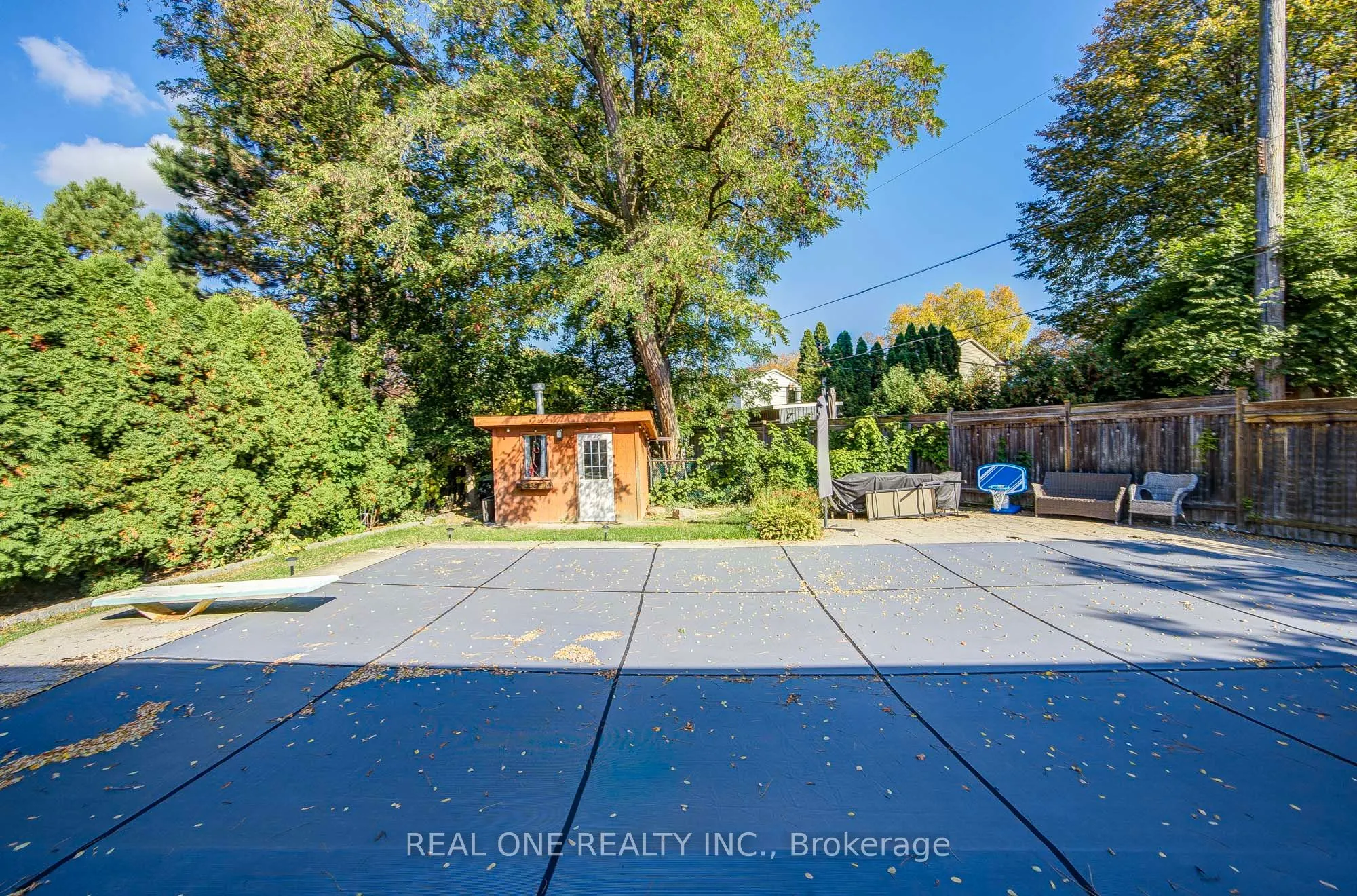 401 Swinburne Road