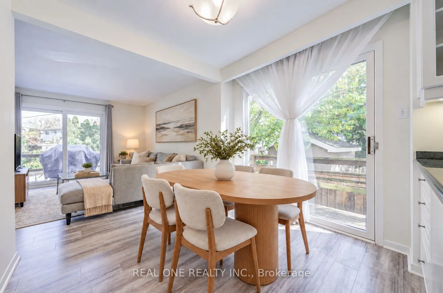 401 Swinburne Road