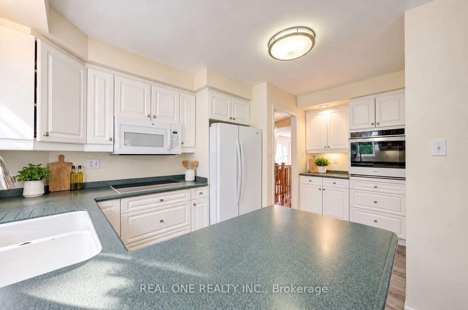 401 Swinburne Road